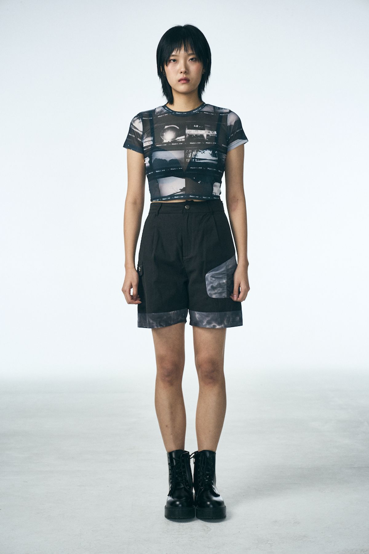 페노메논시퍼(PHENOMENON SEEPER) FILM SHORT SLEEVE CROP T-SHIRT