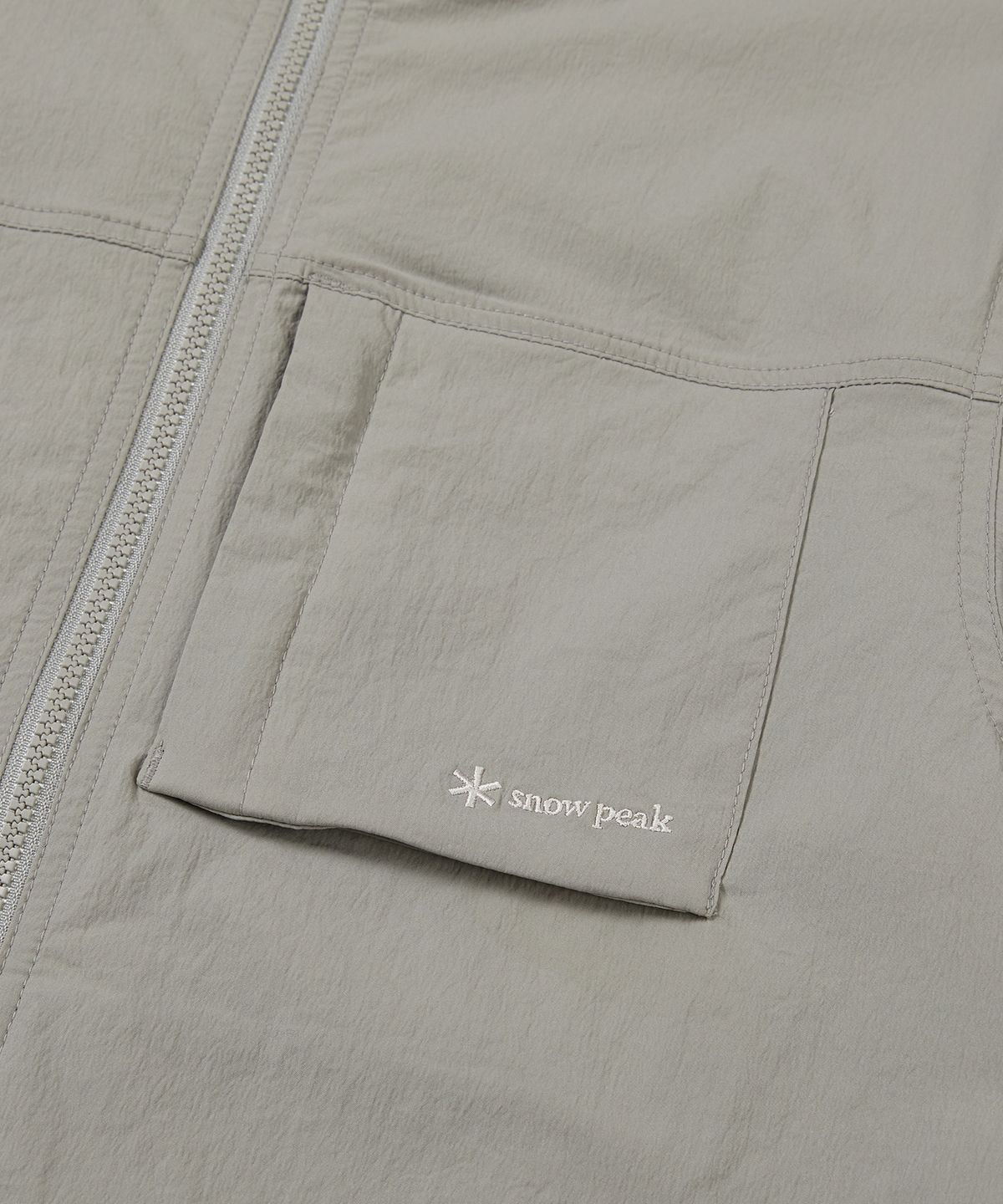 스노우피크 어패럴 키즈(SNOWPEAK APPAREL KIDS) 키즈 루트 아웃포켓 바람막이 Fog Gray (S24MKRWB80)