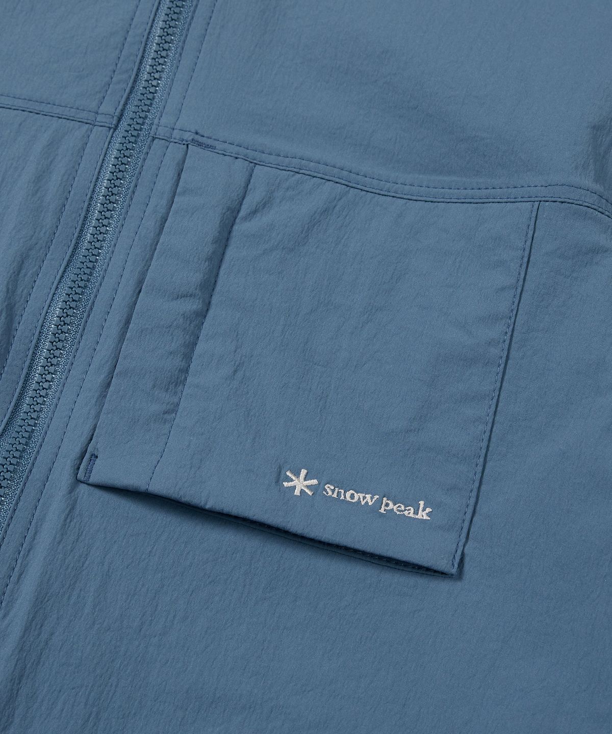 스노우피크 어패럴 키즈(SNOWPEAK APPAREL KIDS) 키즈 루트 아웃포켓 바람막이 Mid Blue (S24MKRWB80)