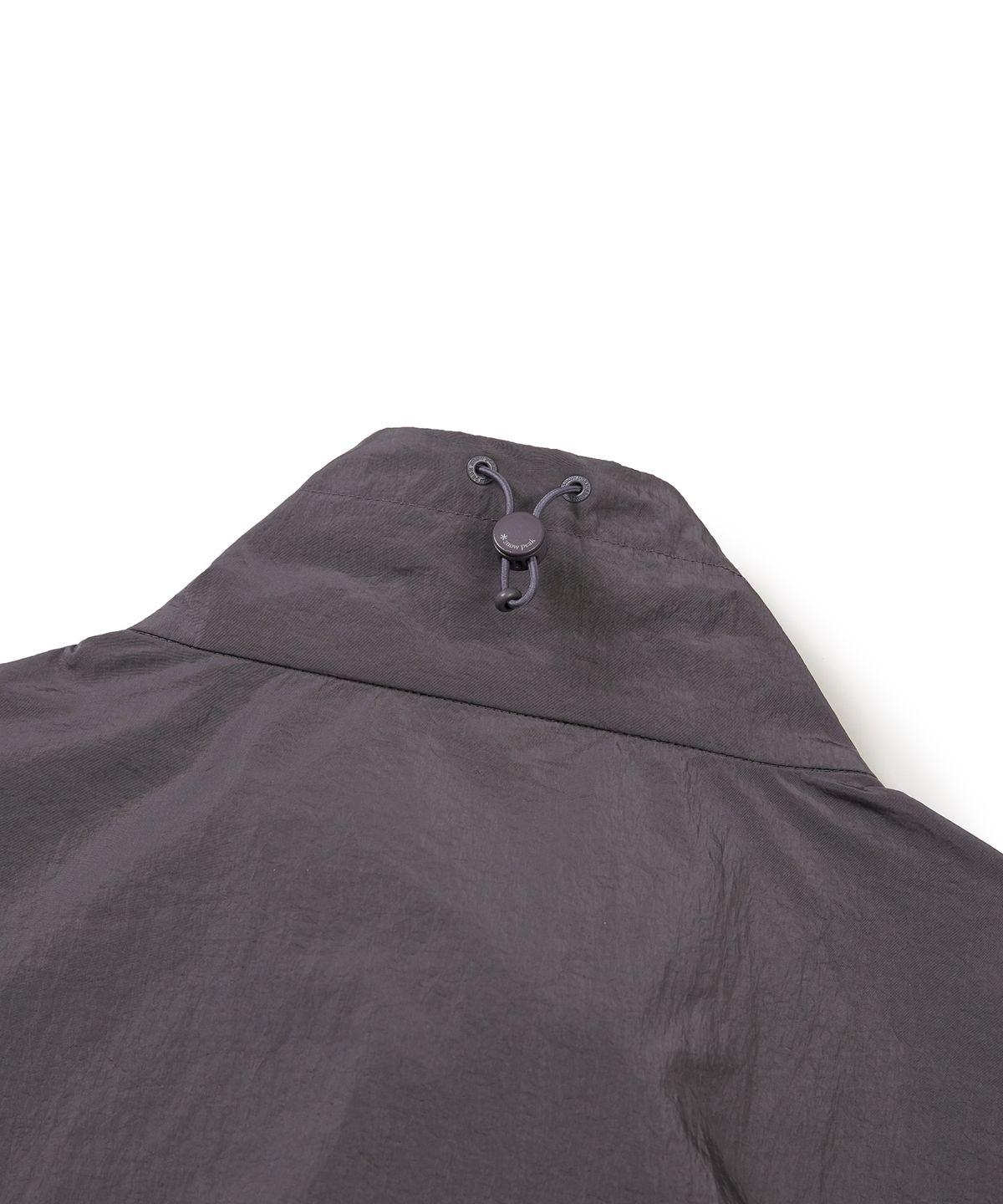 스노우피크 어패럴(SNOWPEAK APPAREL) 브라이트 여성 세미 크롭 바람막이 Purple Gray (S24MWFWB75)