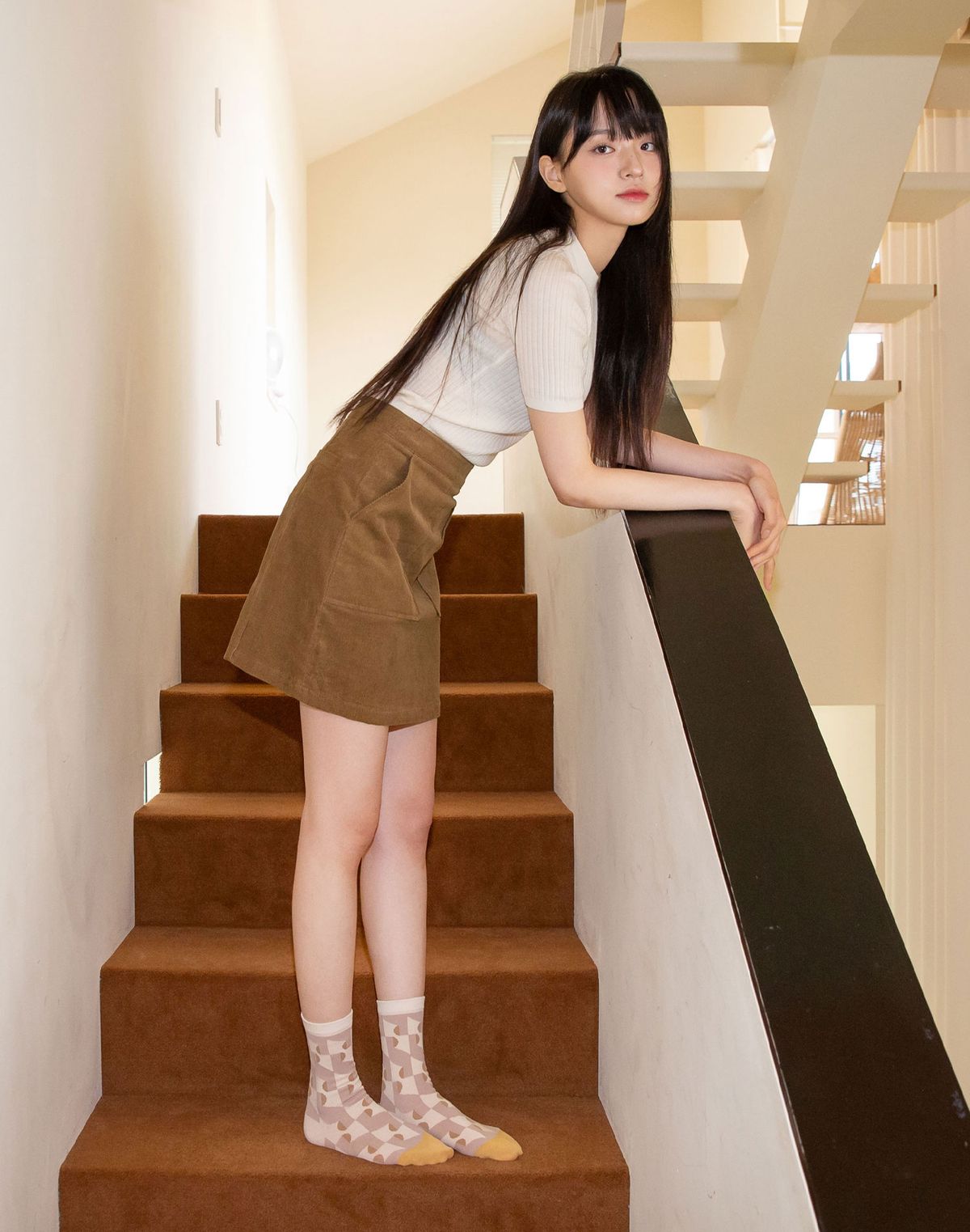 앤무오유(NMOU) 여성양말 S35_패턴 드로잉_베이지