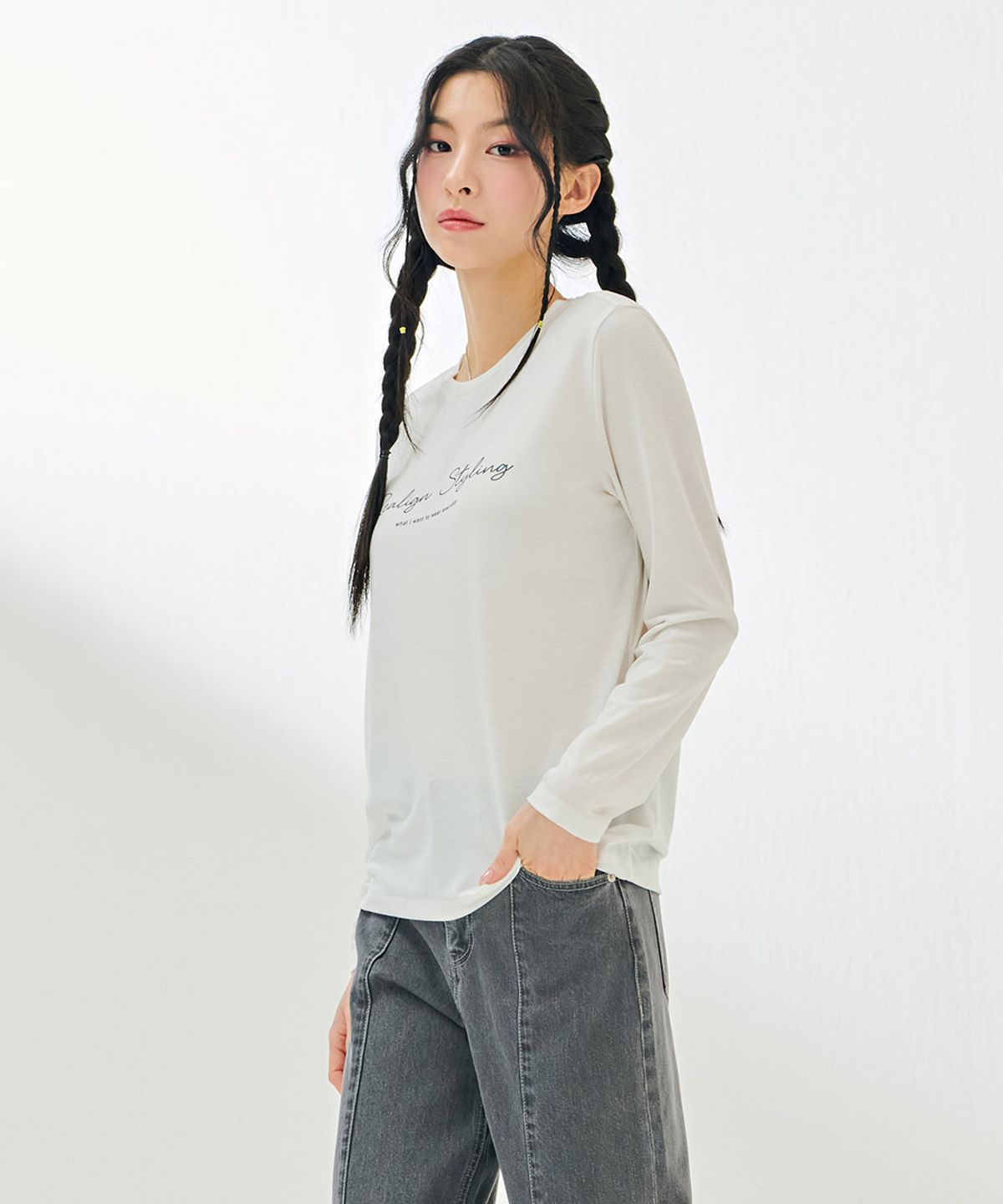 체이스컬트(CHASECULT) 여성 레터링 베이직 티셔츠-DAZG5151B01