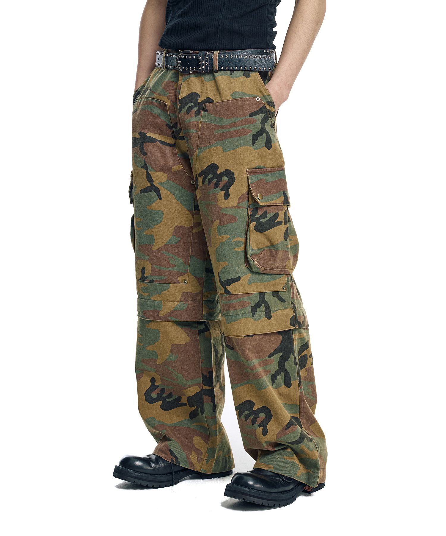 ★MUSINSA STANDARD★ One Tuck Cargo Bermuda Pants Beige MMEP MUSINSA | MUSINSA STANDARD One Tuck Cargo Bermuda Pants [Beige]