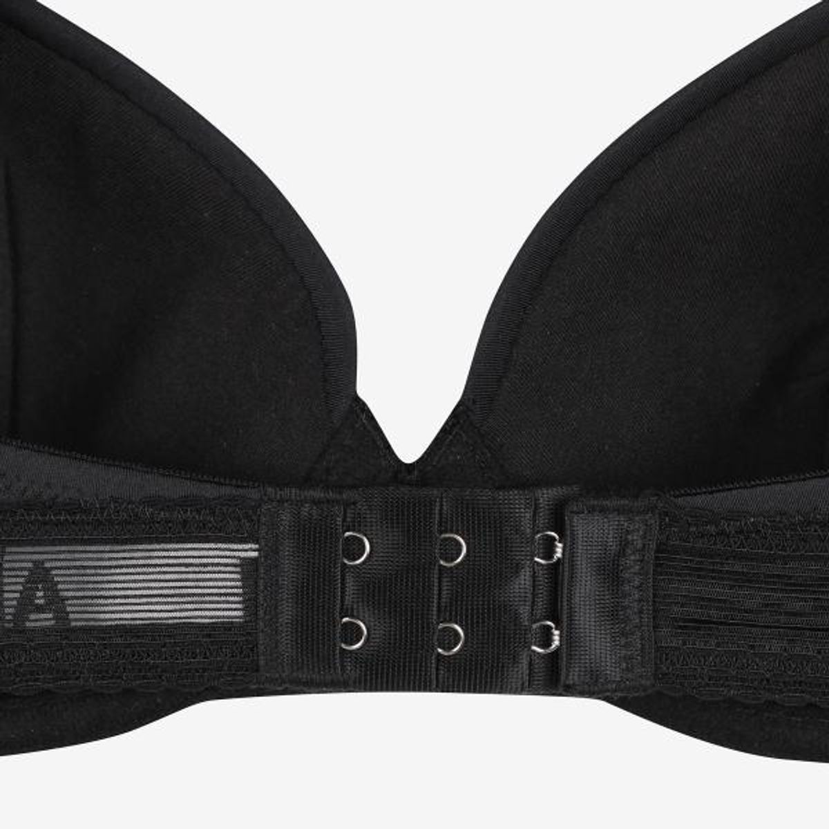 휠라언더웨어(FILA UNDERWEAR) 아웃핏 홀리데이 자카드 로고밴드 브라(FI4BAG1445FBLK)
