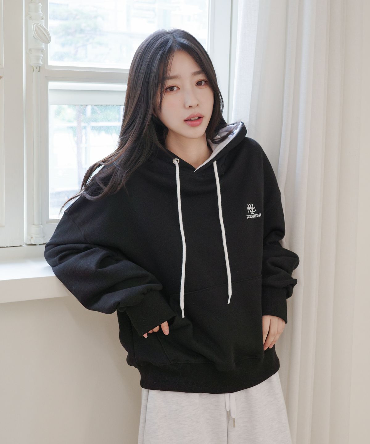 무아무아(MUAHMUAH) [쭈리/기모] 스티치 콤비 후디 [6color]