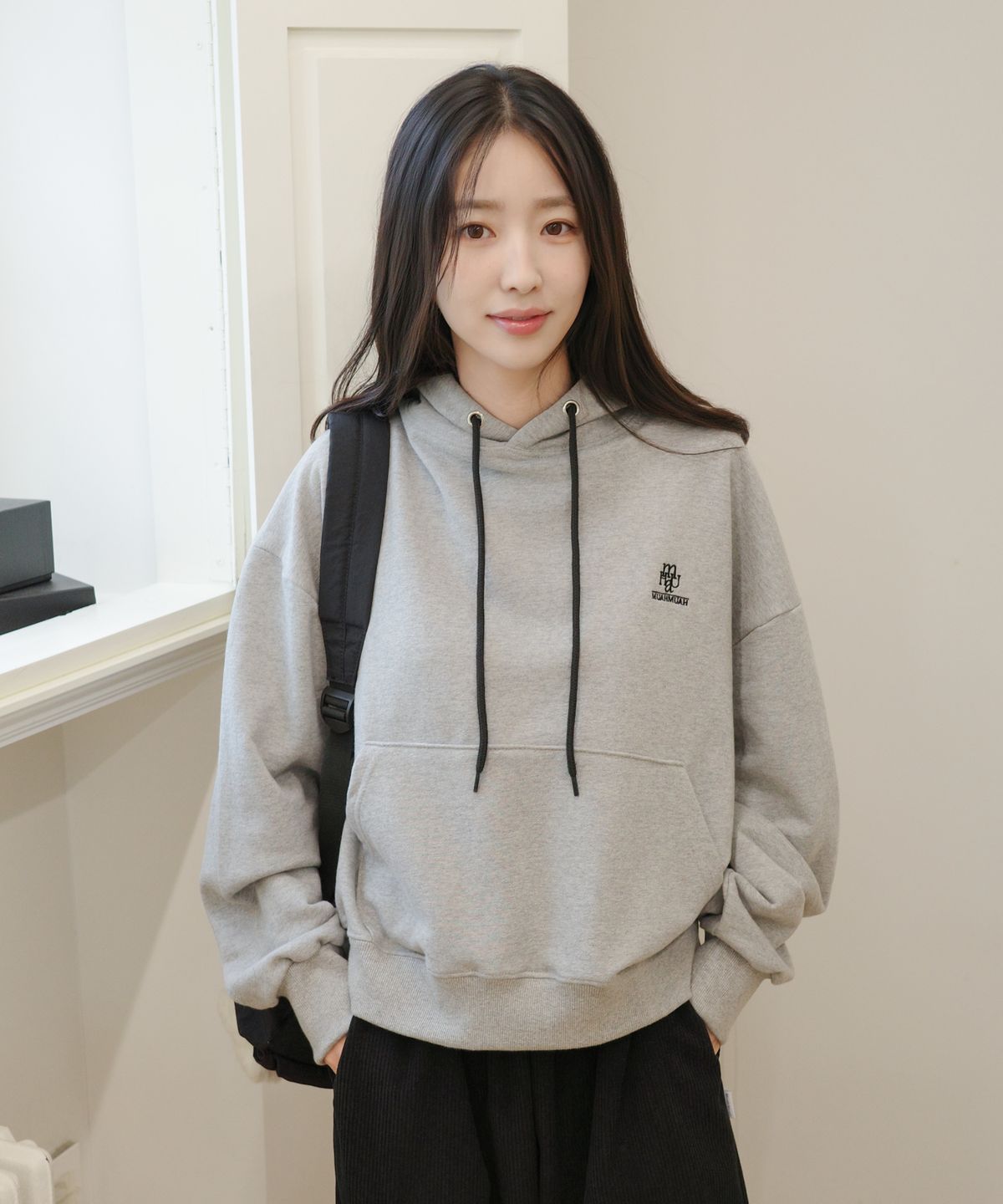 무아무아(MUAHMUAH) [쭈리/기모] 스티치 콤비 후디 [6color]