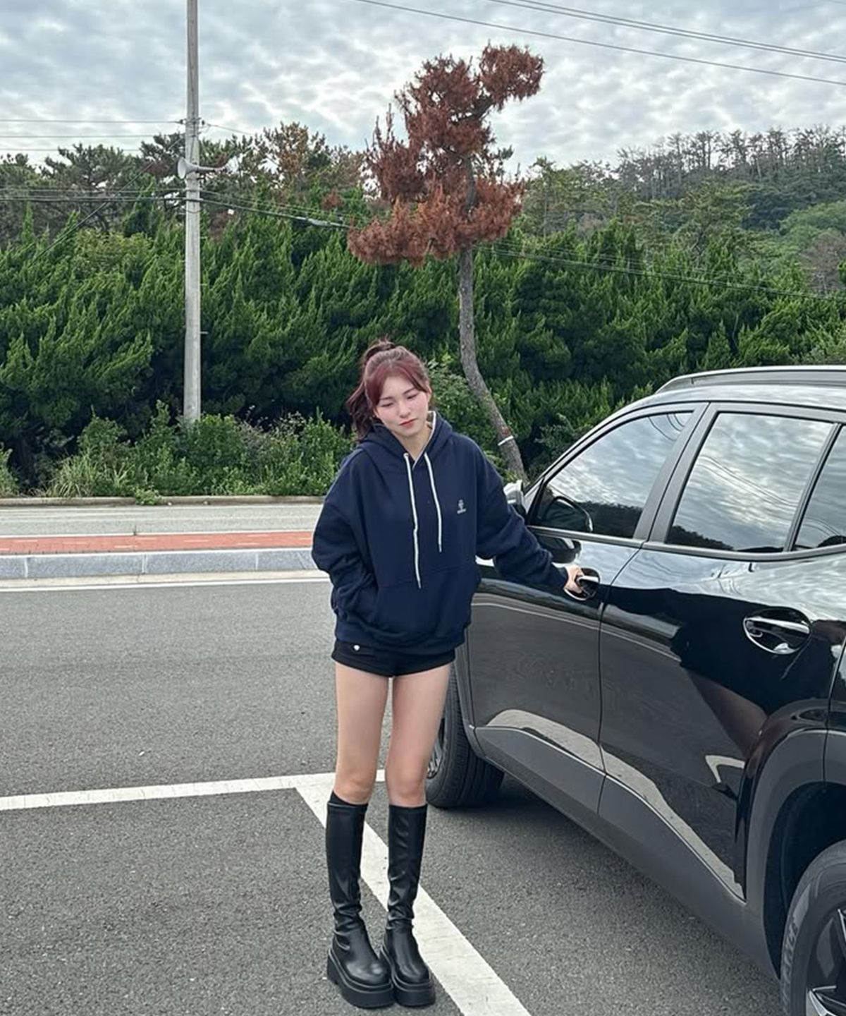 무아무아(MUAHMUAH) [쭈리/기모] 스티치 콤비 후디 [6color]