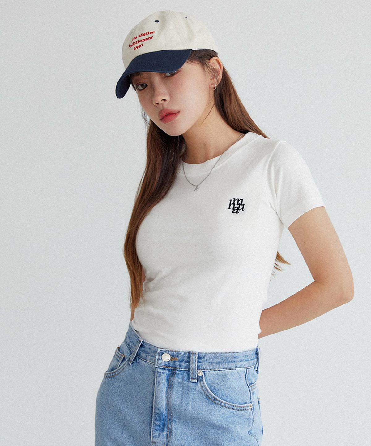 무아무아(MUAHMUAH) 스티치로고 베이직 티셔츠 [3color]
