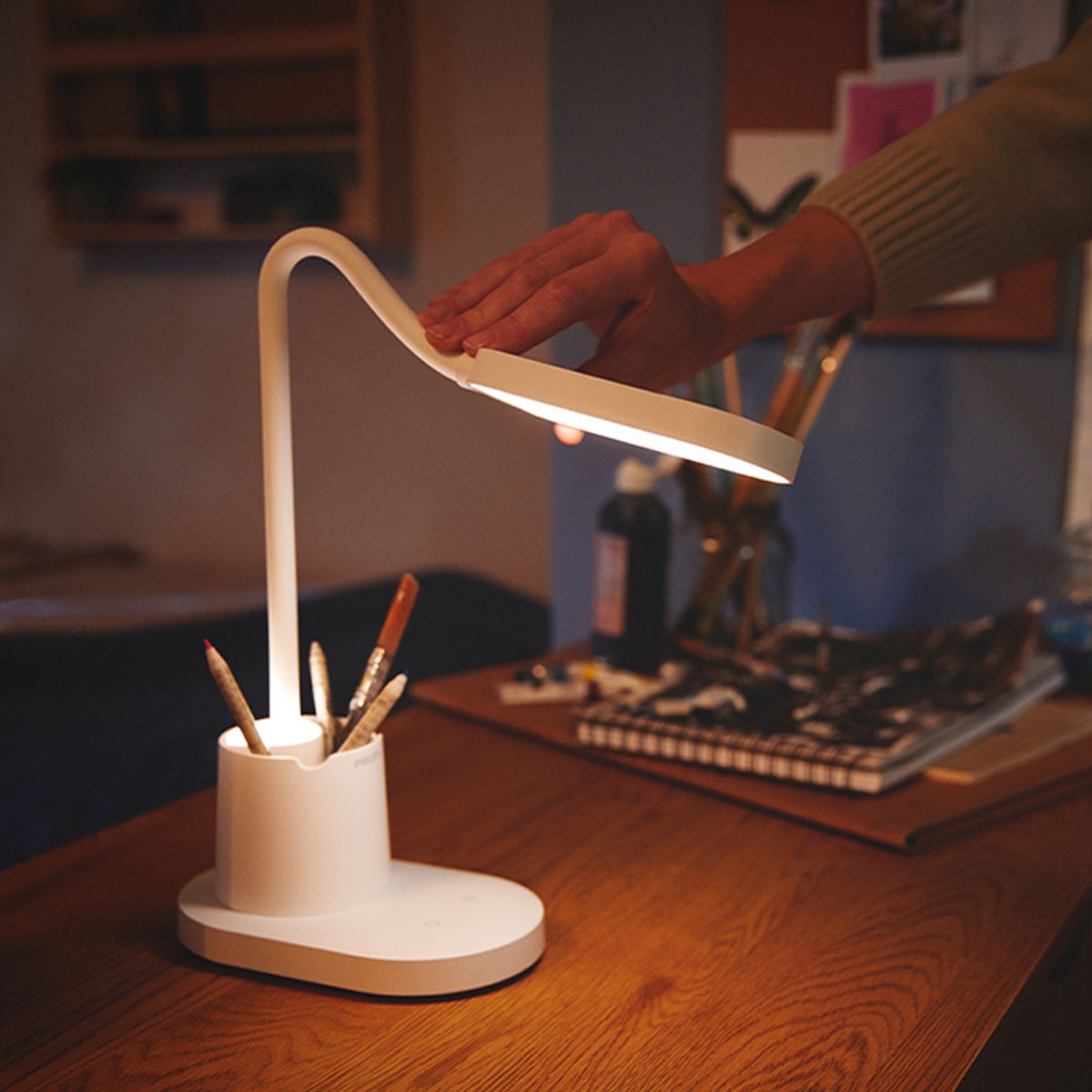 필립스(PHILIPS) Bucket LED 스탠드