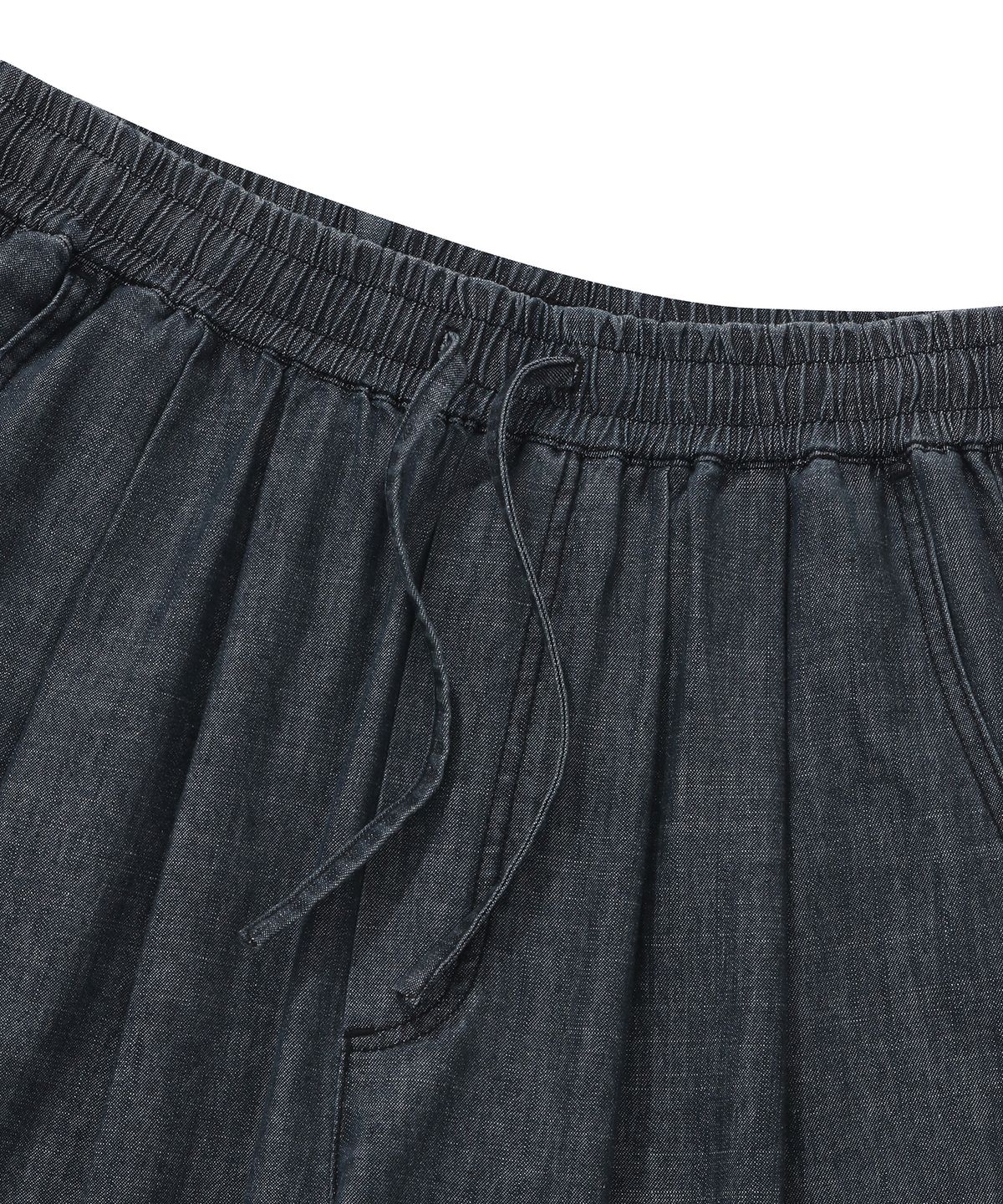 컬럼비아 유니버시티(COLUMBIA UNIVERSITY) SL-LABEL LOOSE-FIT DENIM PINTUCK PANTS 블랙데님