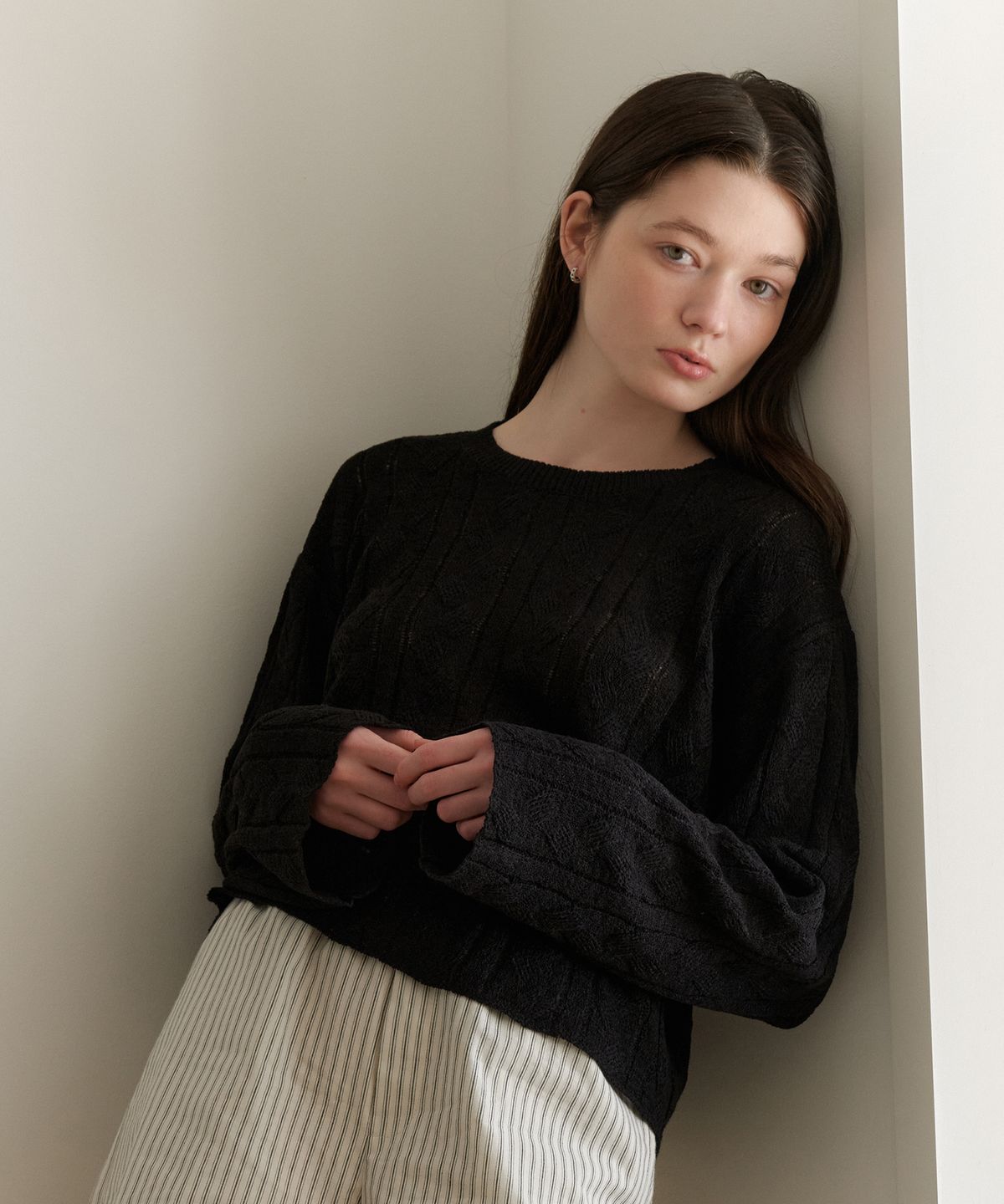 엽페(YUPPE) NET CABLE KNIT_BLACK