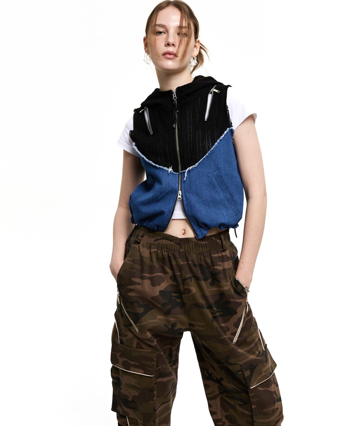 알에스에스씨(RSSC) KNIT & DENIM HOOD ZIPUP VEST - BLACK/DENIM