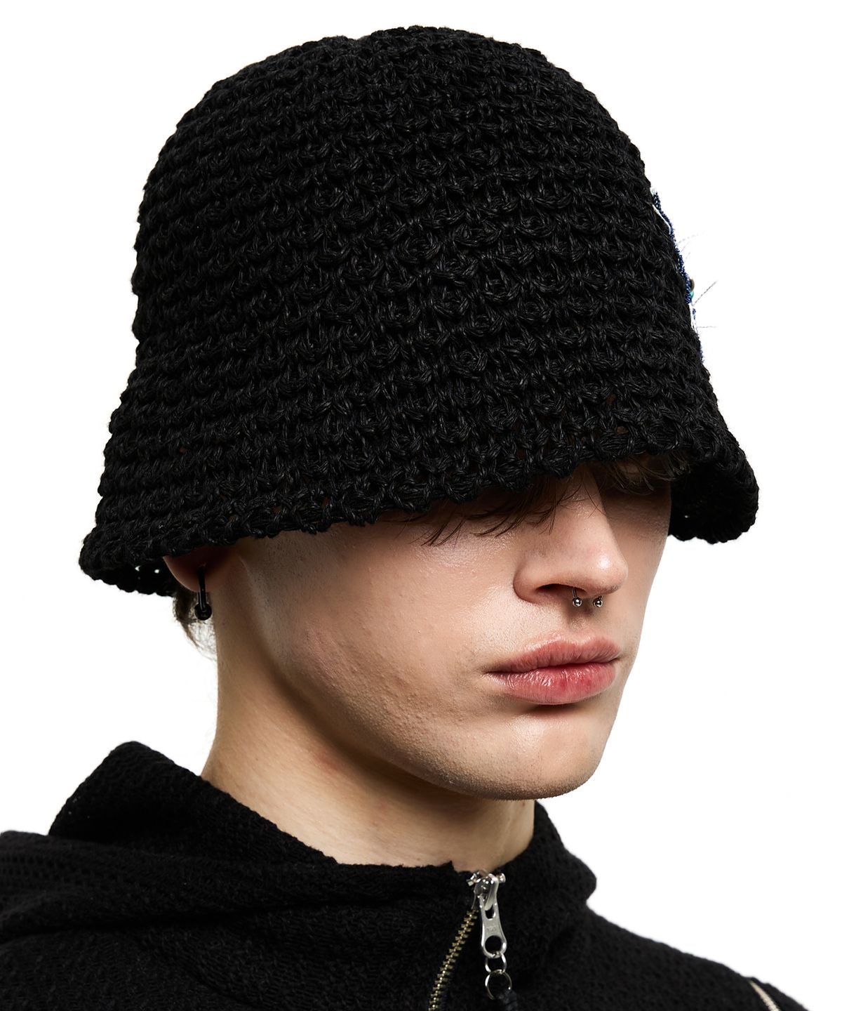 알에스에스씨(RSSC) RIVET PATCHED KNIT BUCKET HAT - BLACK