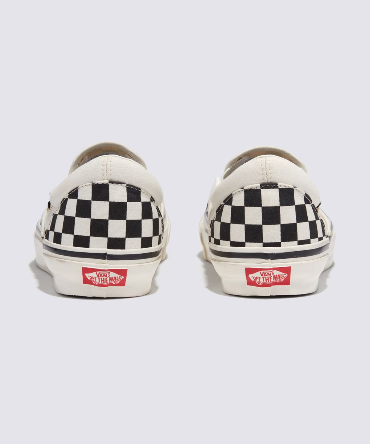 반스(VANS) 슬립온 리이슈 98 - (체커보드) 마쉬멜로우:블랙 / VN000CTCKIG1