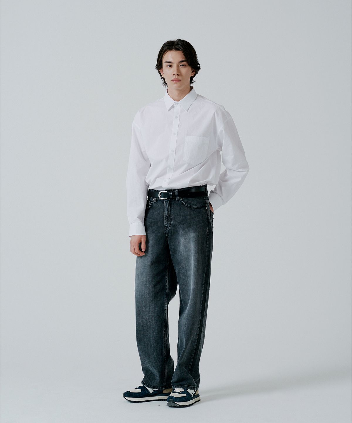 핀블랙(PINBLACK) (MEN) 내추럴 워시드 데님 팬츠 다크 그레이