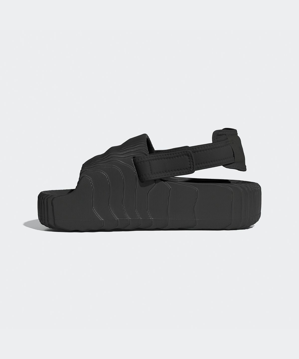 아디다스(ADIDAS) 아딜렛 22 XLG - 블랙 / IE5649