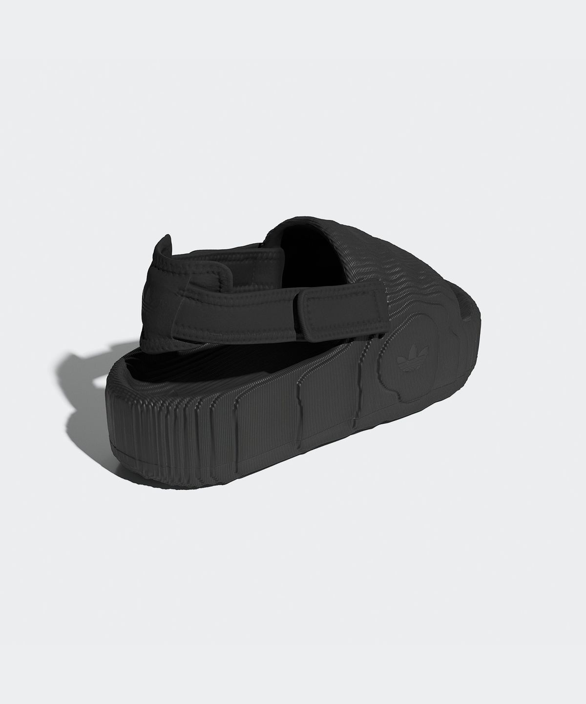 아디다스(ADIDAS) 아딜렛 22 XLG - 블랙 / IE5649