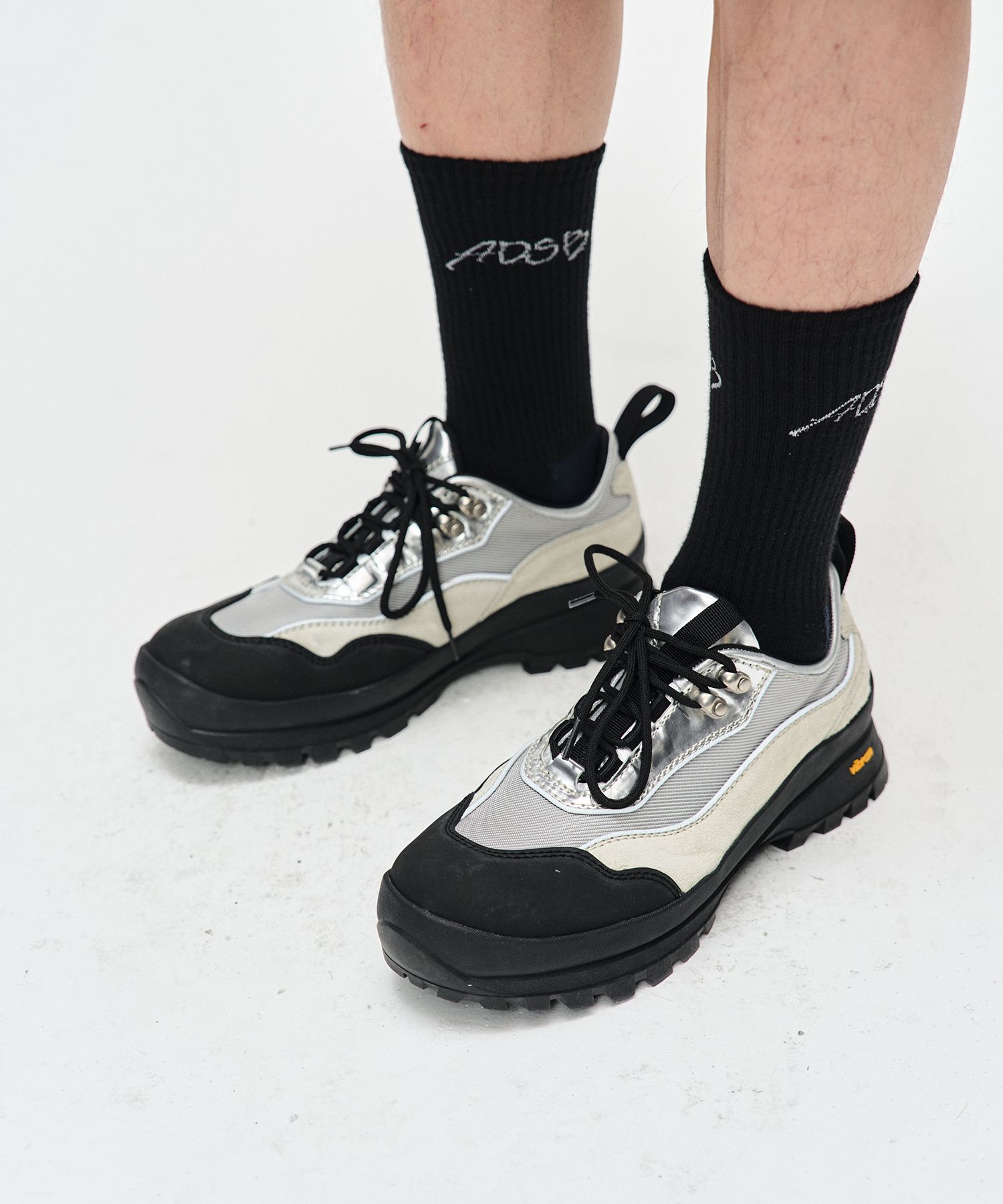 【関税込み】Andersson Bell シルバー Aaron Trail スニーカー MUSINSA | ANDERSSON BELL Unisex Aaron Trail Shoes aaa356u