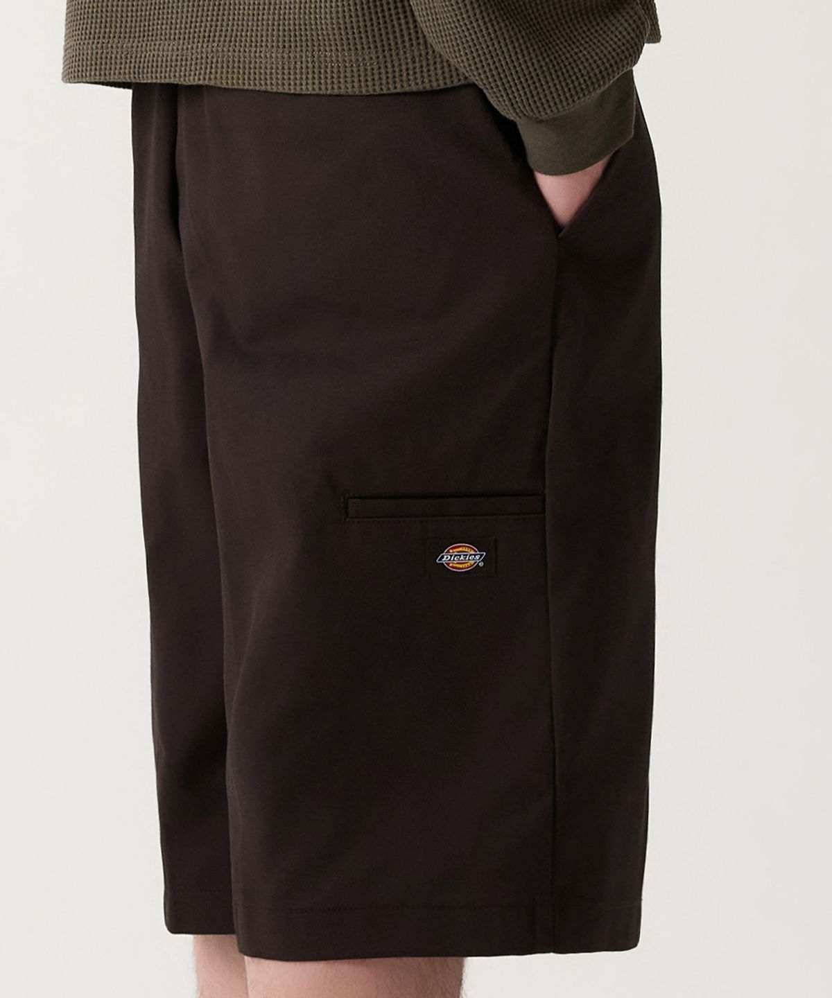 디키즈(DICKIES) 42283 루즈핏 워크쇼츠 Dark Brown