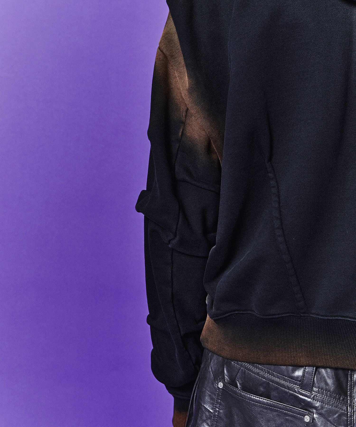 MUSINSA | ANDERSSON BELL Madro gradient hoodie atb1080m(BLACK)
