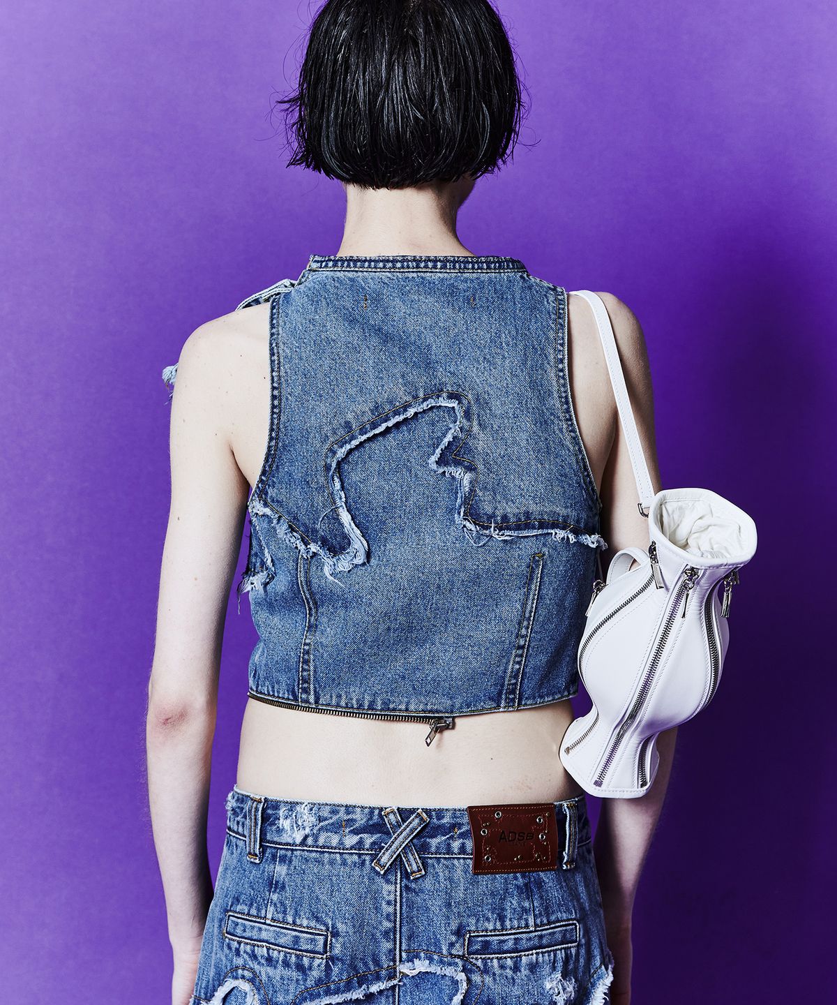앤더슨벨(ADSB ANDERSSON BELL) 노라 디테쳐블 데님 탑 atb1119w(WASHED BLUE )