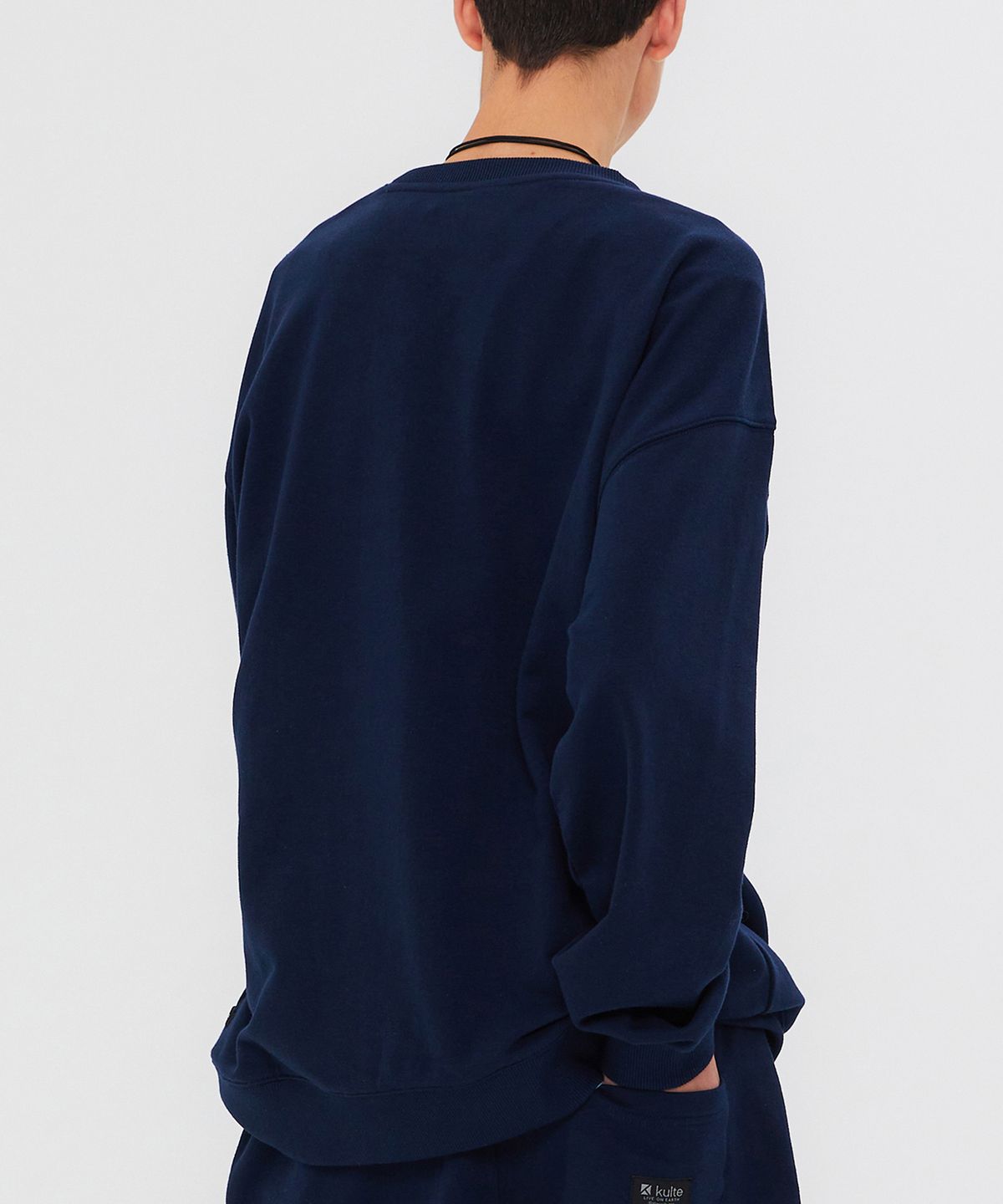 쿨트(KULTE) WAVE LOGO CREWNECK NAVY