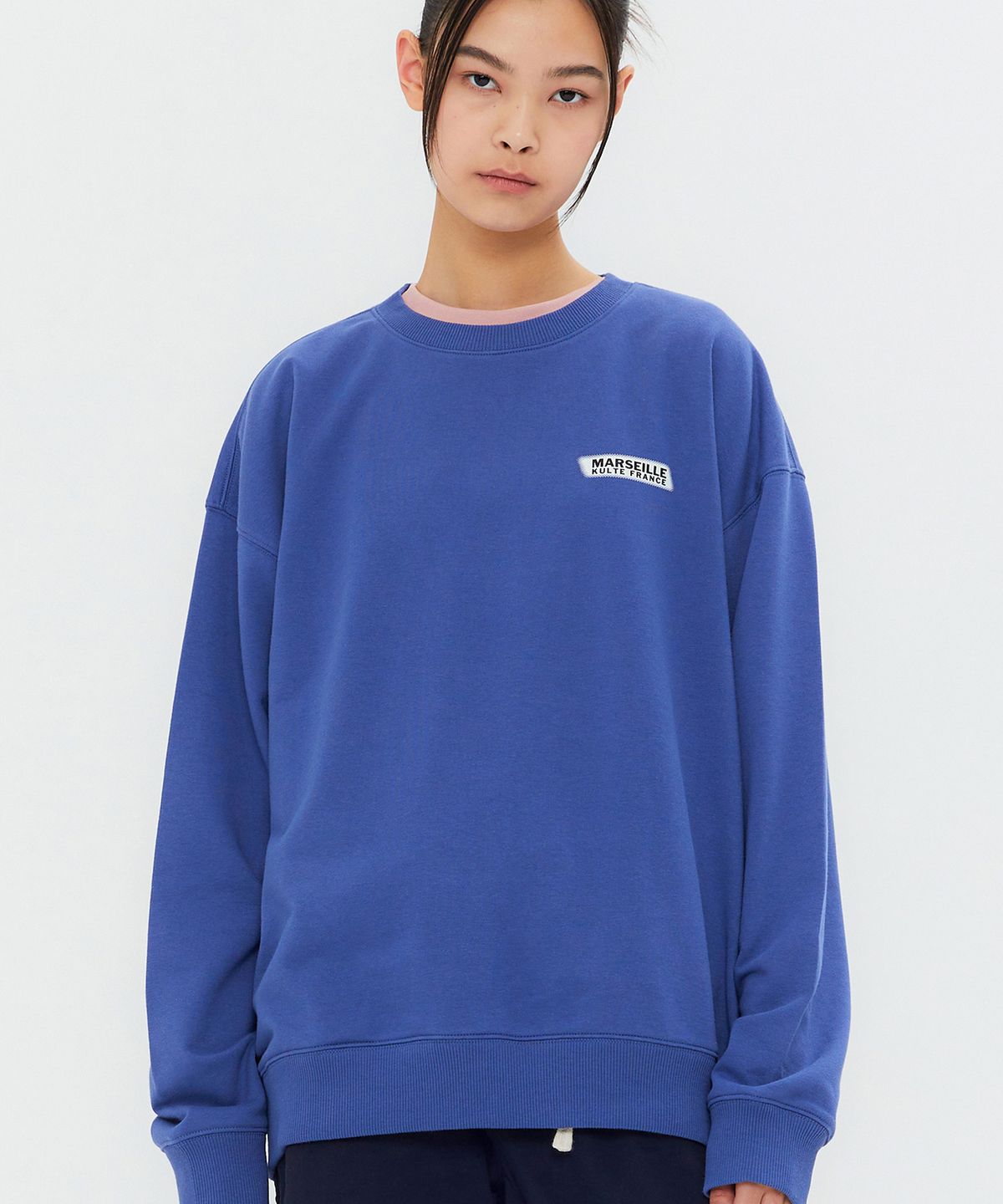 쿨트(KULTE) UV STAMP CREWNECK BLUE