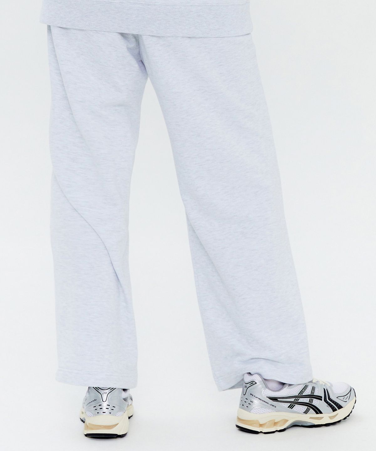 쿨트(KULTE) KULTE LAUREL LOGO TRAINING PANTS L.MELAGE