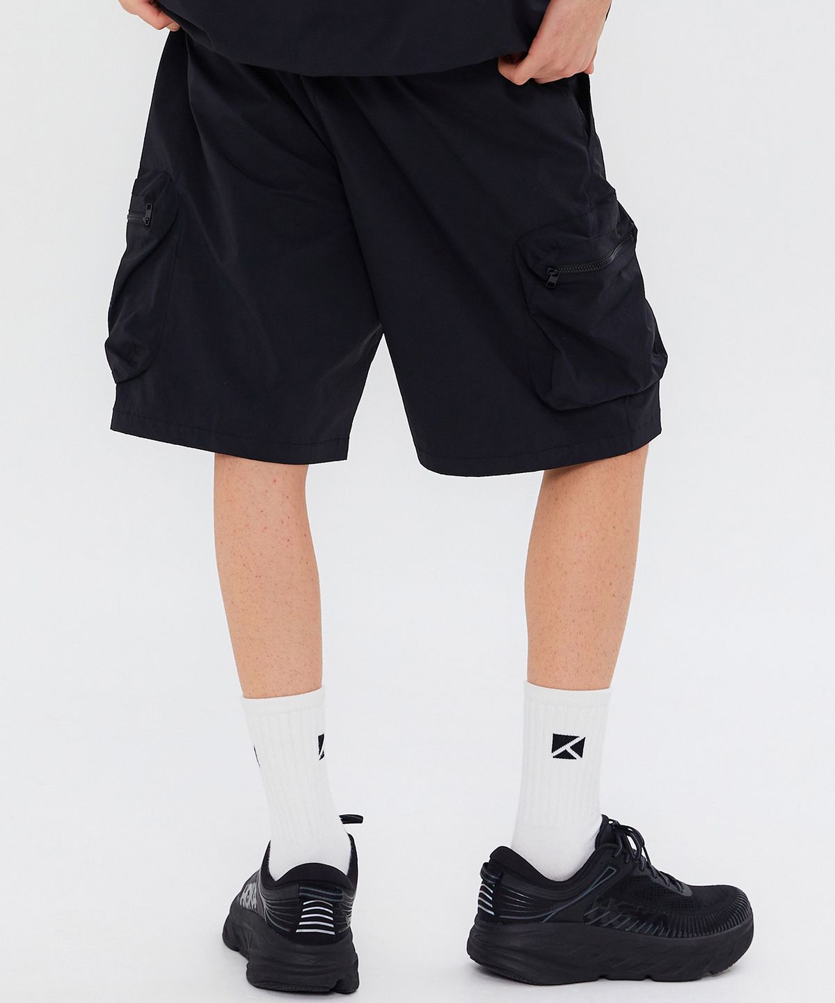 쿨트(KULTE) CIRCLE ARCH CARGO SHORT BLACK