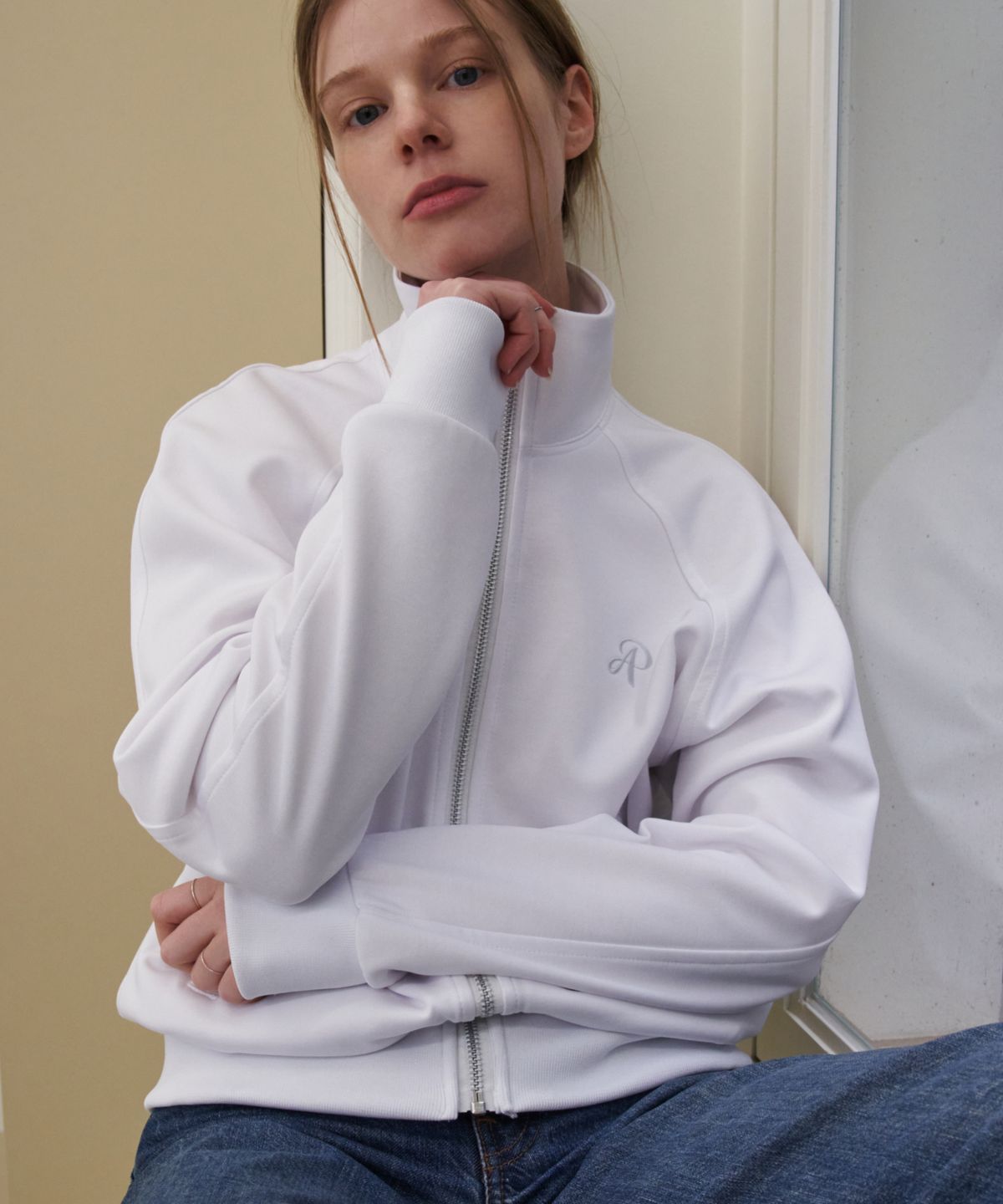 아페고 스포츠(APEGO SPORTS) Jersey Zip-up White