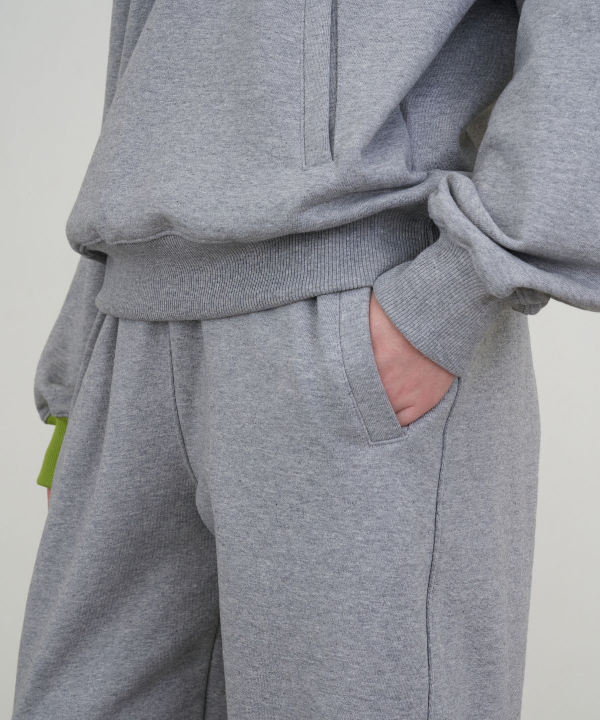 아페고 스포츠(APEGO SPORTS) Semi Balloon Sweat Pants Melange Grey