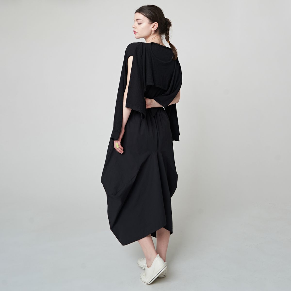 애스플래폼(ATHPLATFORM) AW41TL05 더블 레이어 스웨츠_블랙