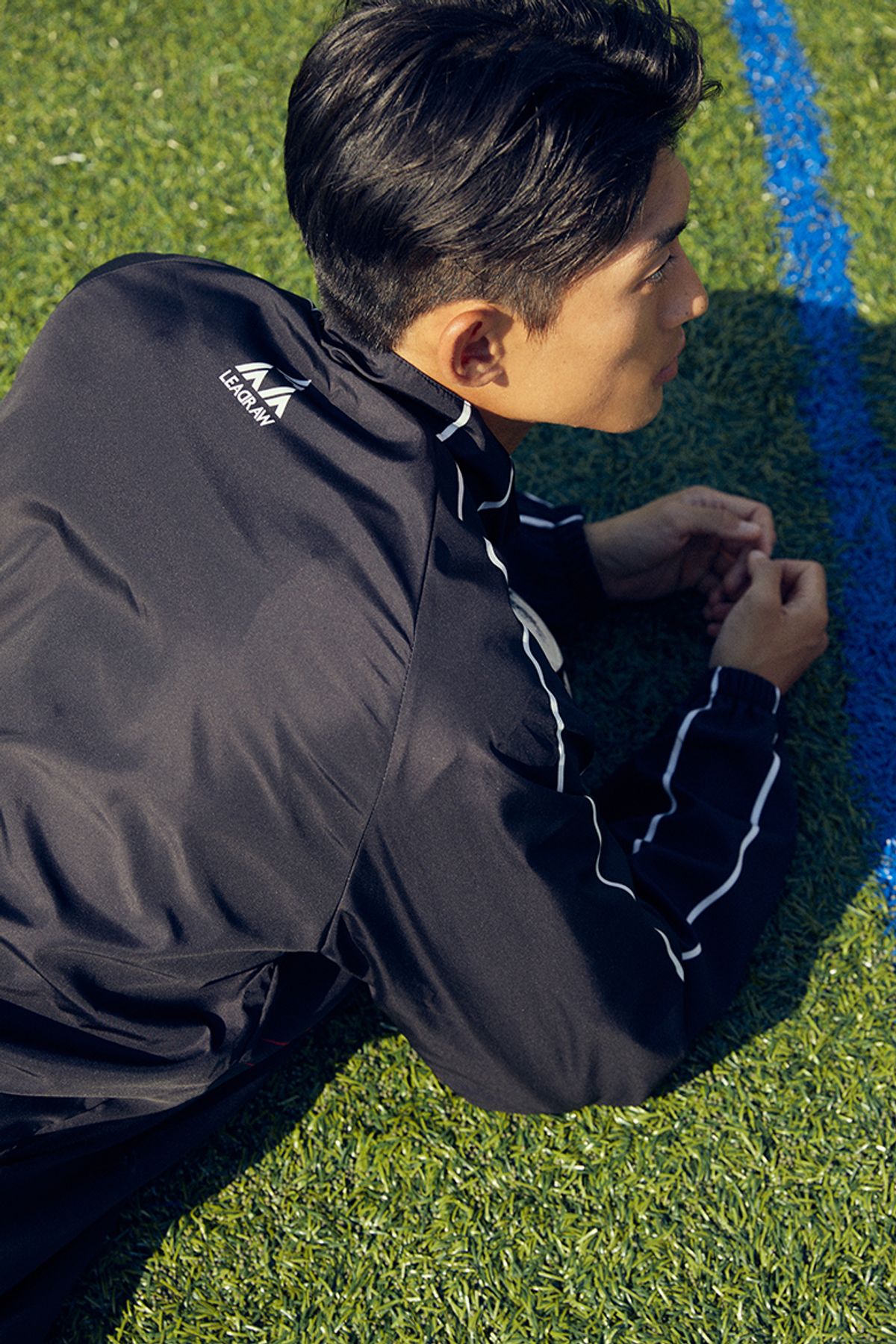리드로(LEADRAW) Triunfo 하프 바람막이 _ 블랙