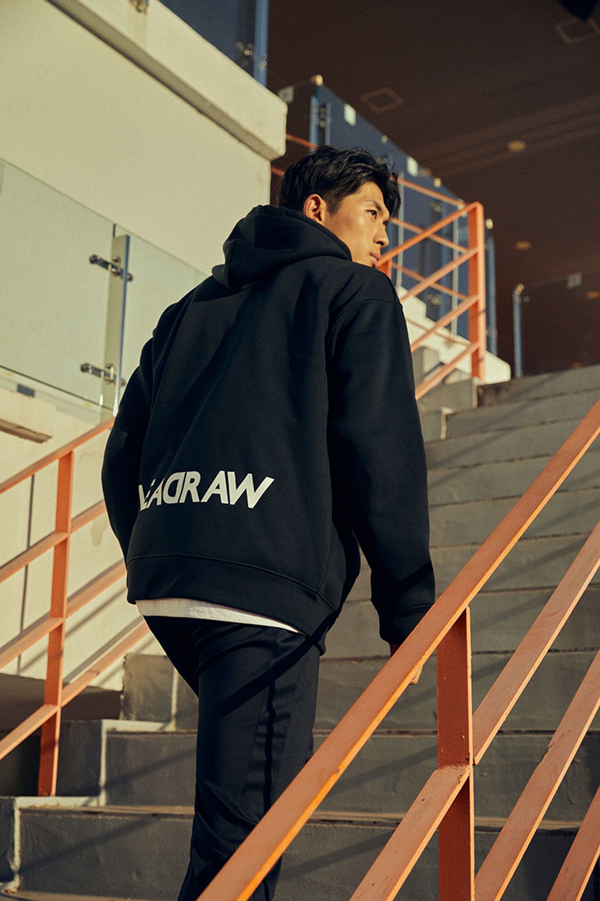 리드로(LEADRAW) Triunfo 후드 B _ 블랙