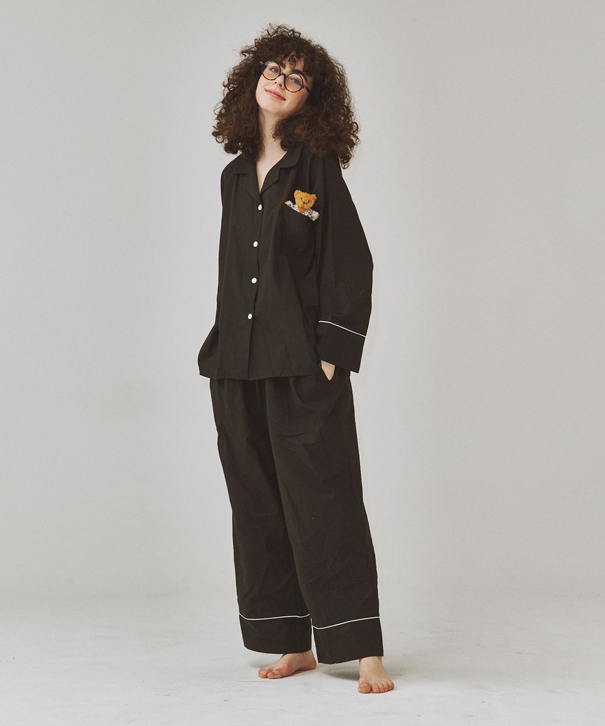 오끼뜨(OGGITT) (uni)도미토리 파이프 파자마 블랙
