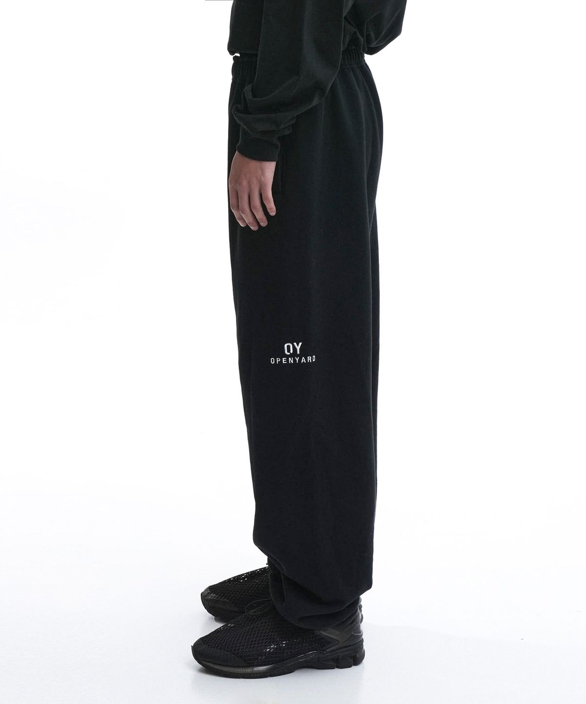 오픈야드(오와이)(OPENYARD(OY)) B.S LOGO SWEAT PANTS-BLACK
