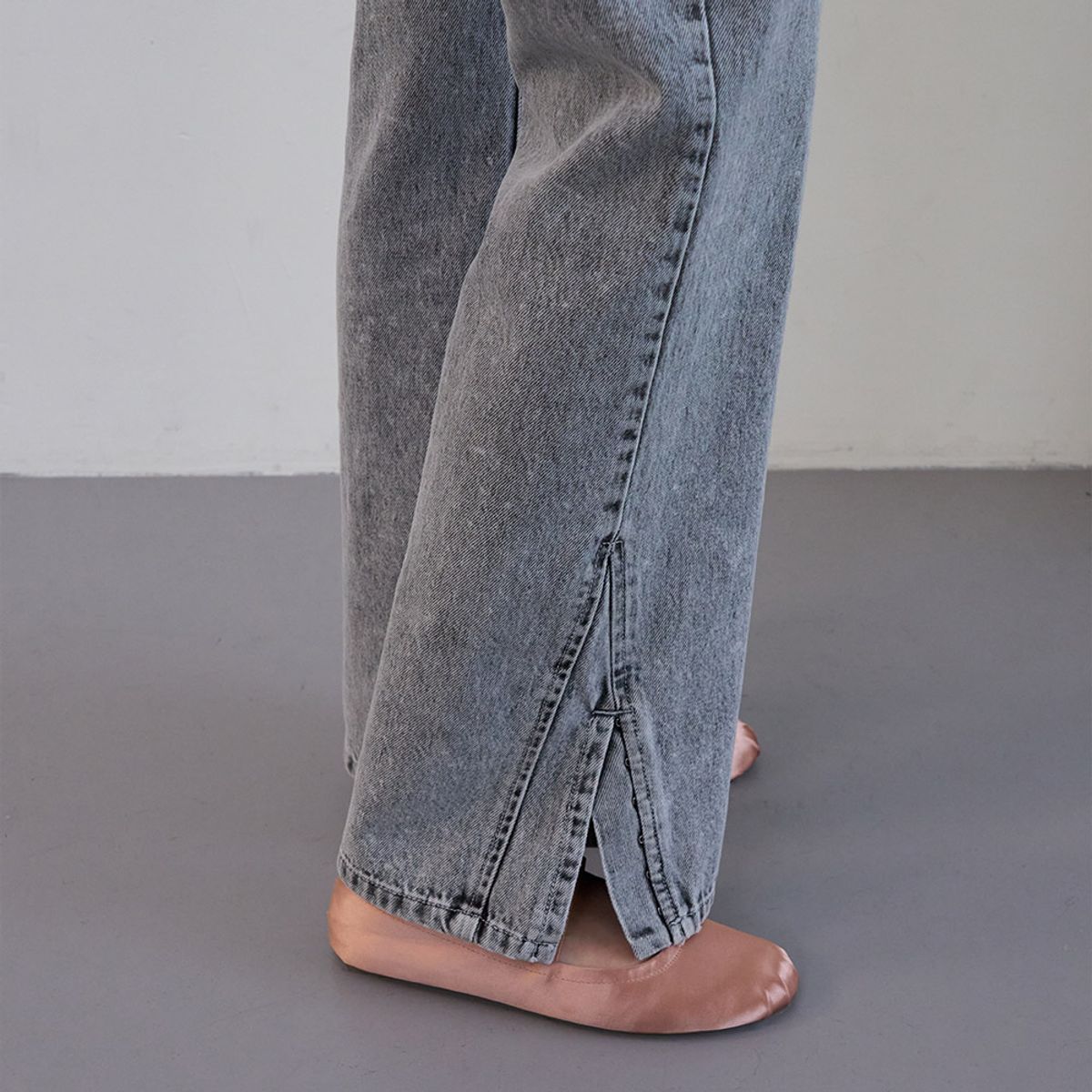 엘씨디씨티엠(LCDC™) HOOK DETAIL SLIM DENIM