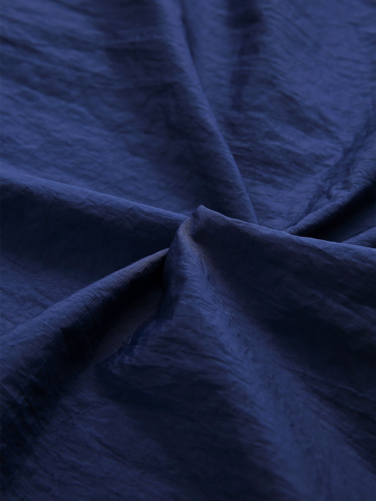 미나수(MENASOO) HEARTTRACK VNECK NYLON ANORAK JACKET_NAVY