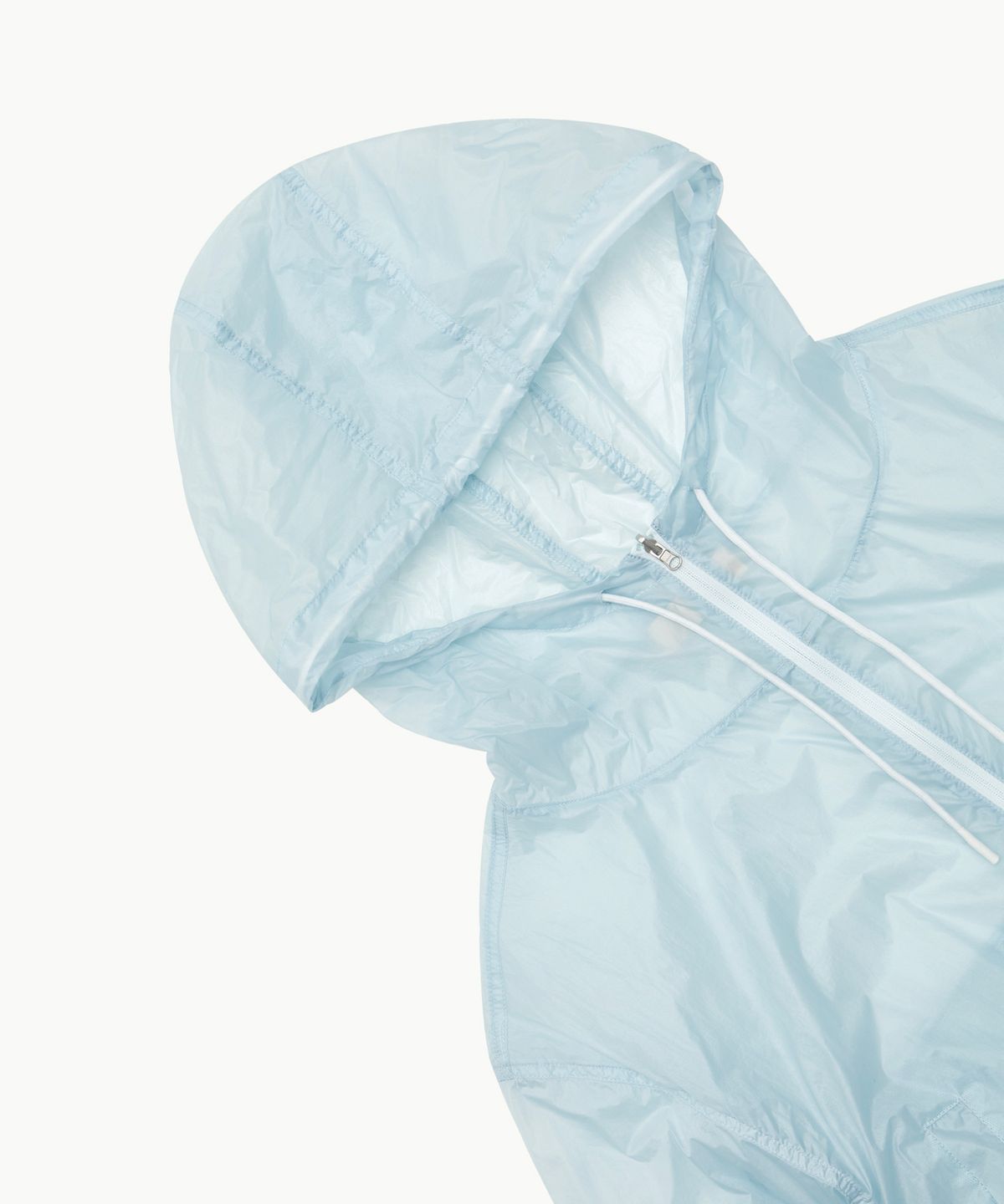 아모멘토(AMOMENTO) REVERSIBLE SHIRRING CROP HOODED JUMPER_SKY BLUE