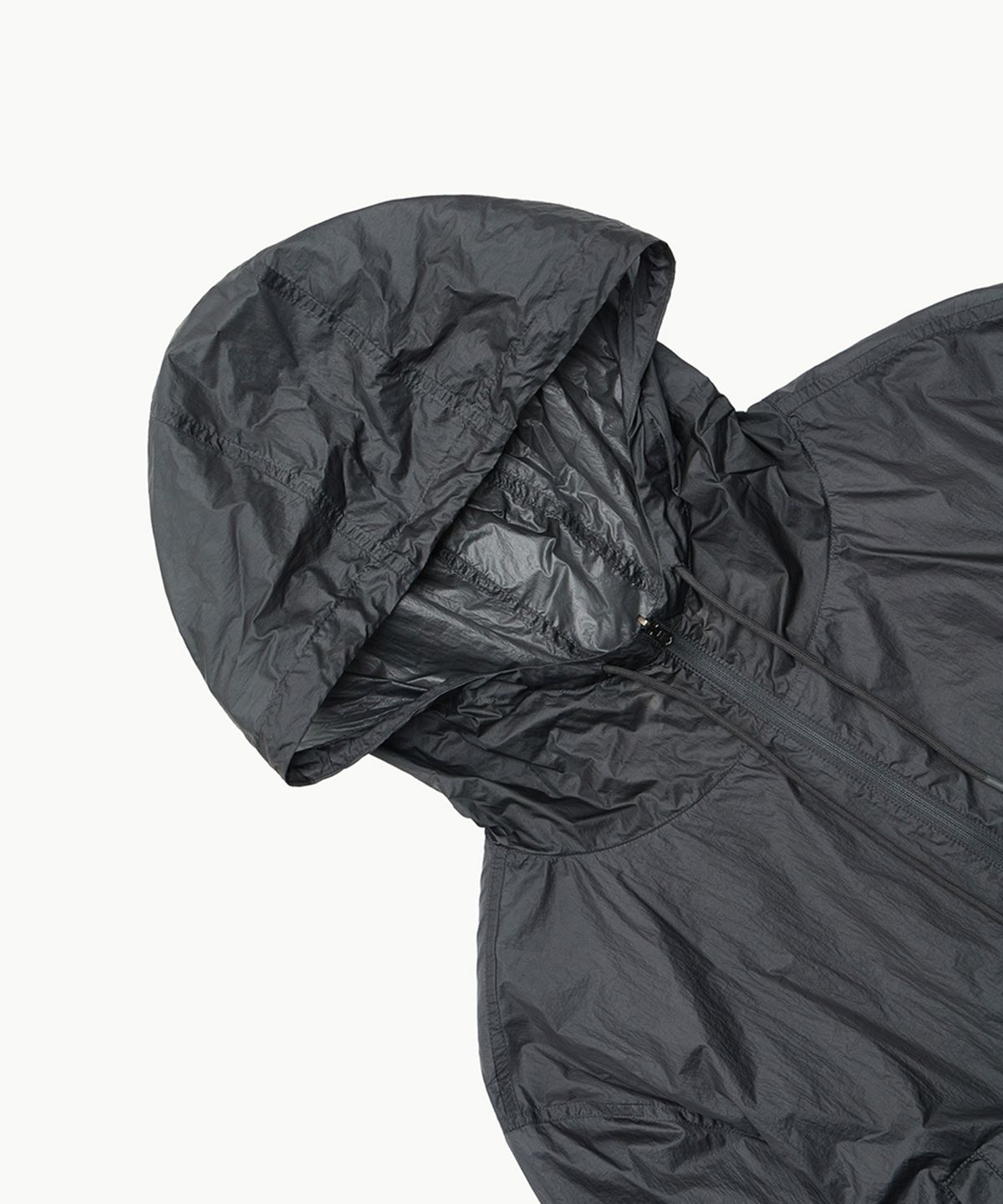 아모멘토(AMOMENTO) REVERSIBLE SHIRRING CROP HOODED JUMPER_NAVY