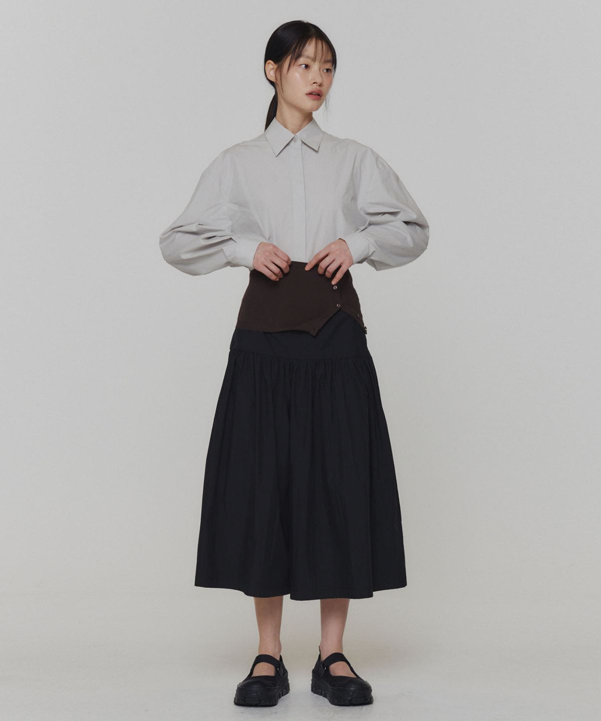 아모멘토(AMOMENTO) CROP BUTTON CARDIGAN SET_DARK BROWN