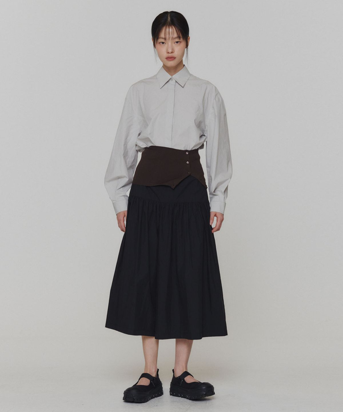 아모멘토(AMOMENTO) CROP BUTTON CARDIGAN SET_DARK BROWN