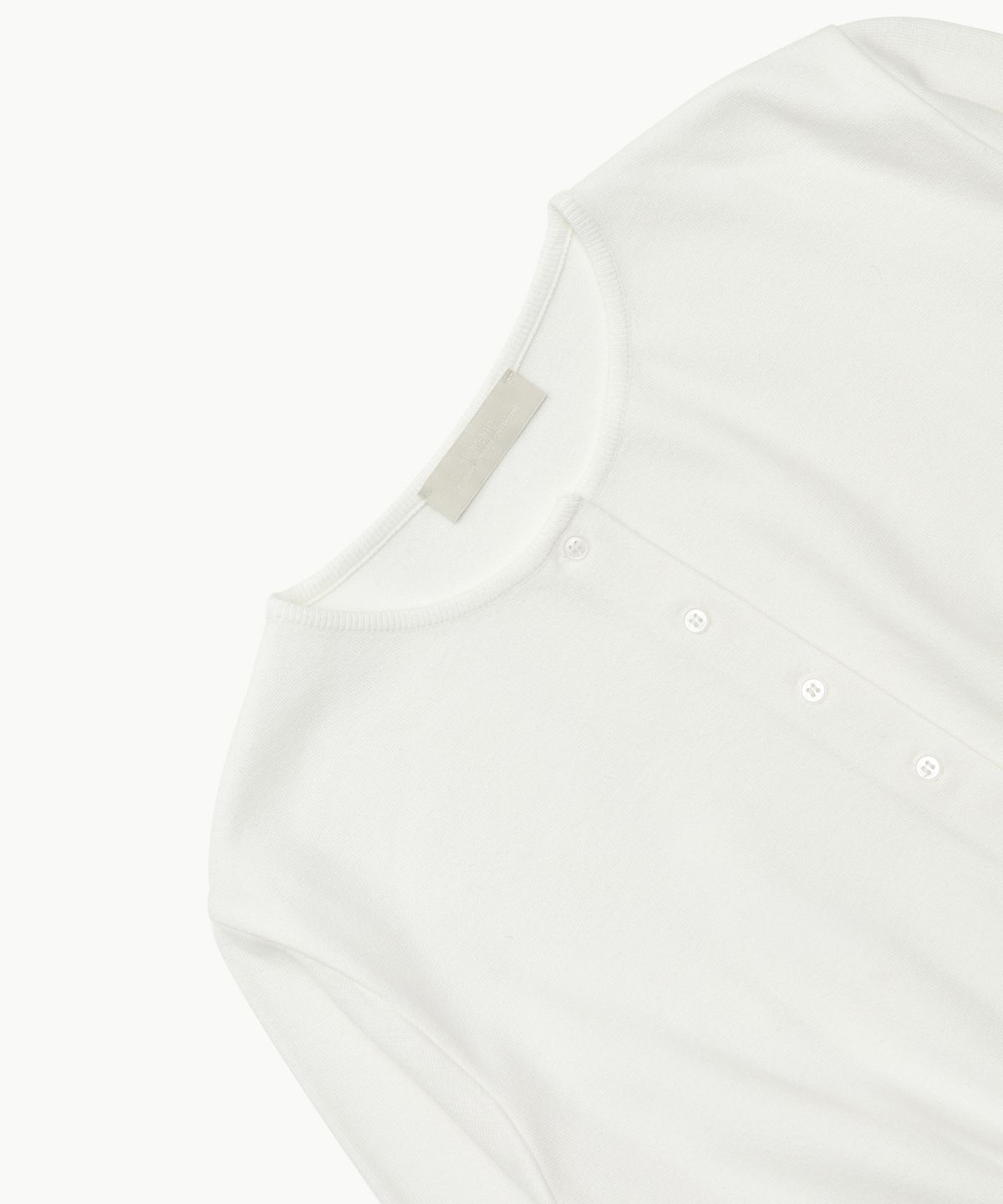 아모멘토(AMOMENTO) ROUND SLEEVE SHIRRED CARDIGAN_IVORY