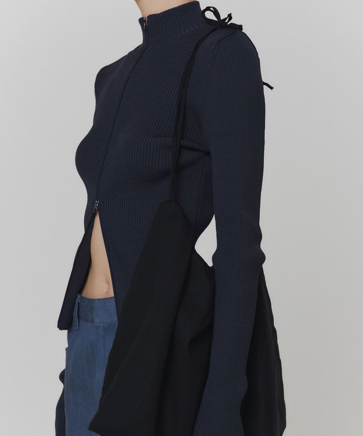 아모멘토(AMOMENTO) RIBBED MOCK NECK CARDIGAN_DARK NAVY