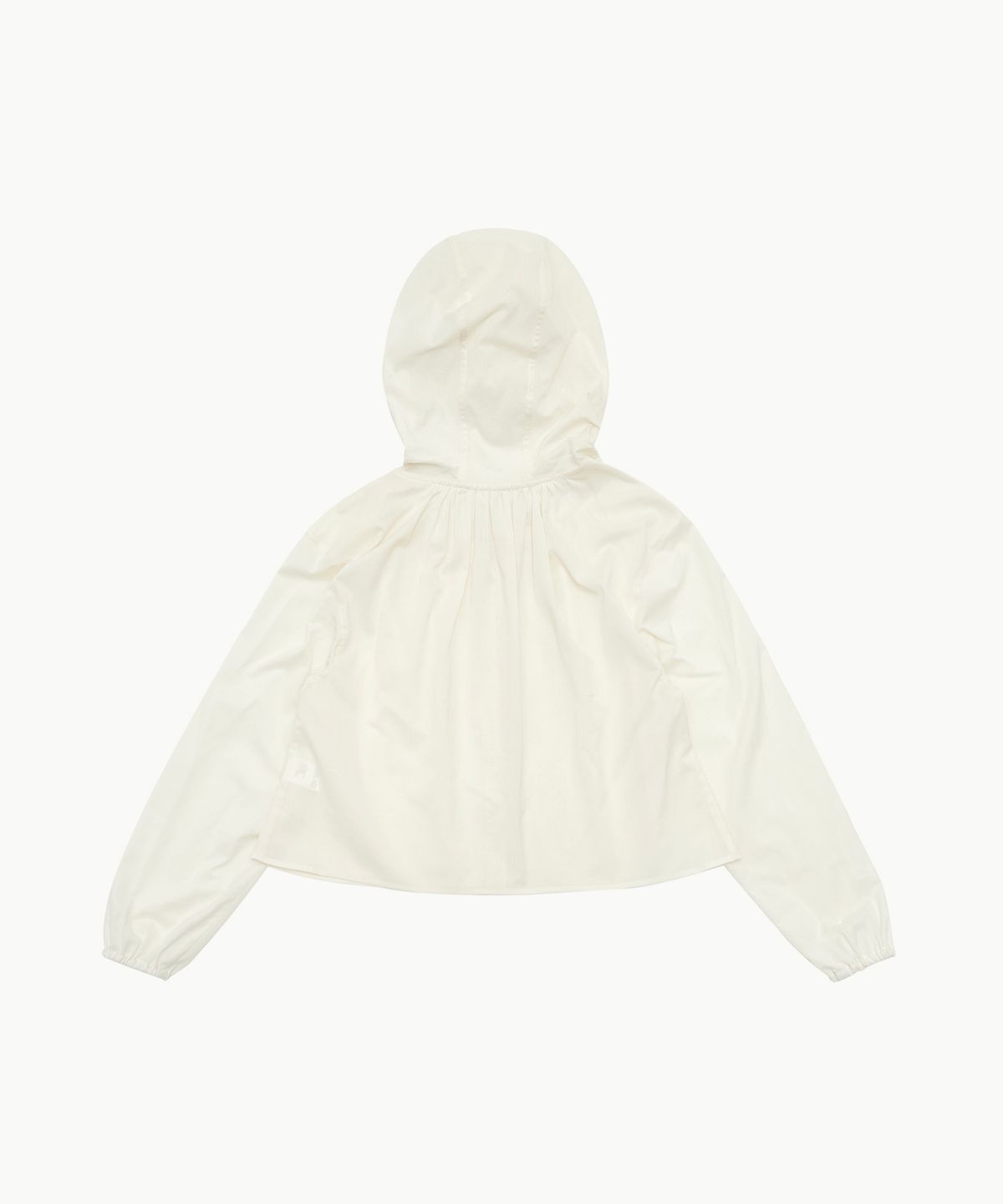 아모멘토(AMOMENTO) SHEER SHIRRING HOODED BLOUSE_IVORY