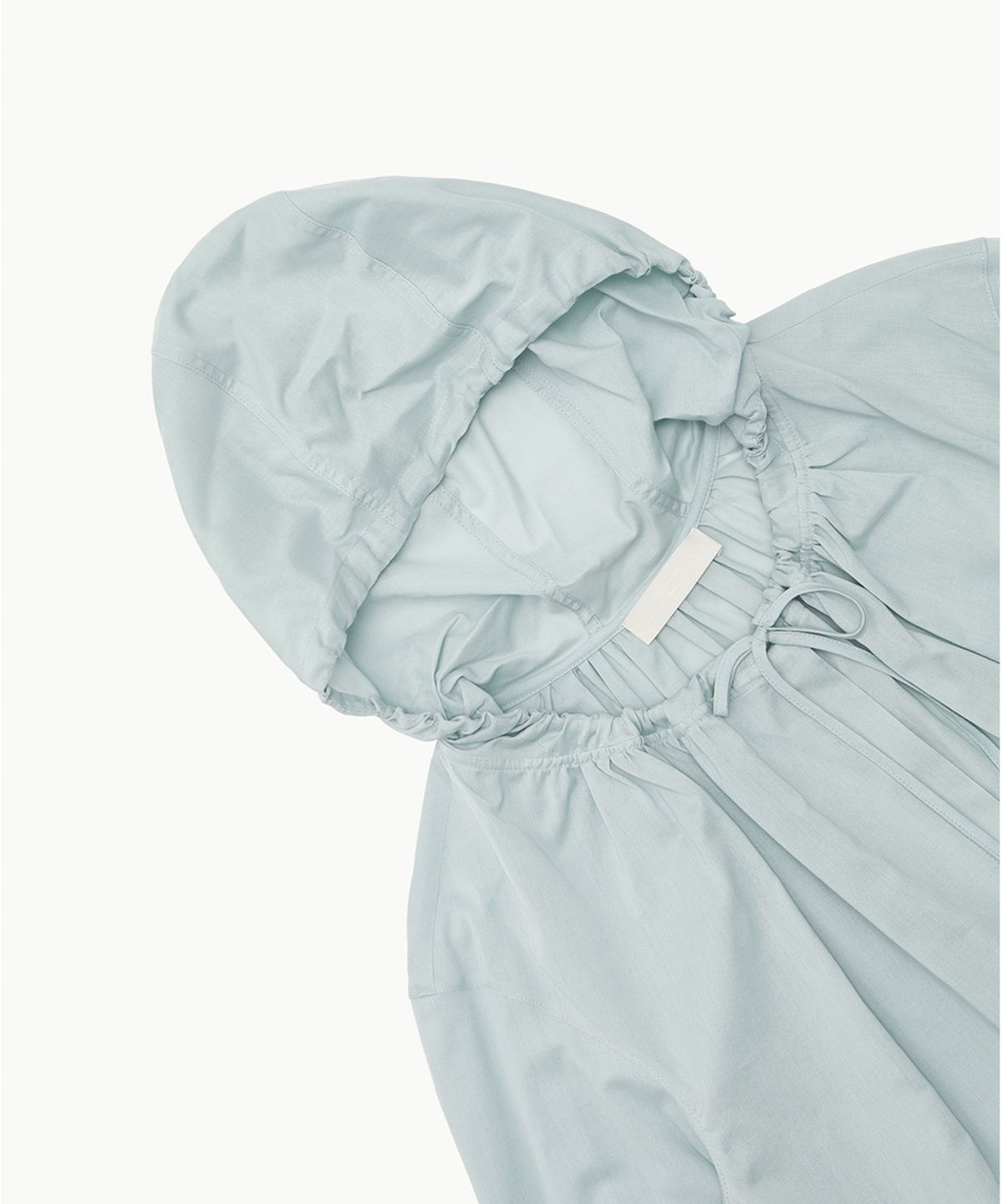 아모멘토(AMOMENTO) SHEER SHIRRING HOODED BLOUSE_LIGHT BLUE