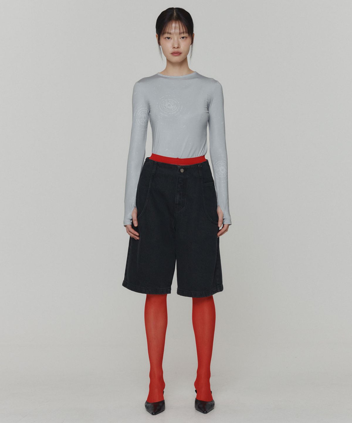 아모멘토(AMOMENTO) PRINTED ROUND LONG SLEEVE T-SHIRT_GREY
