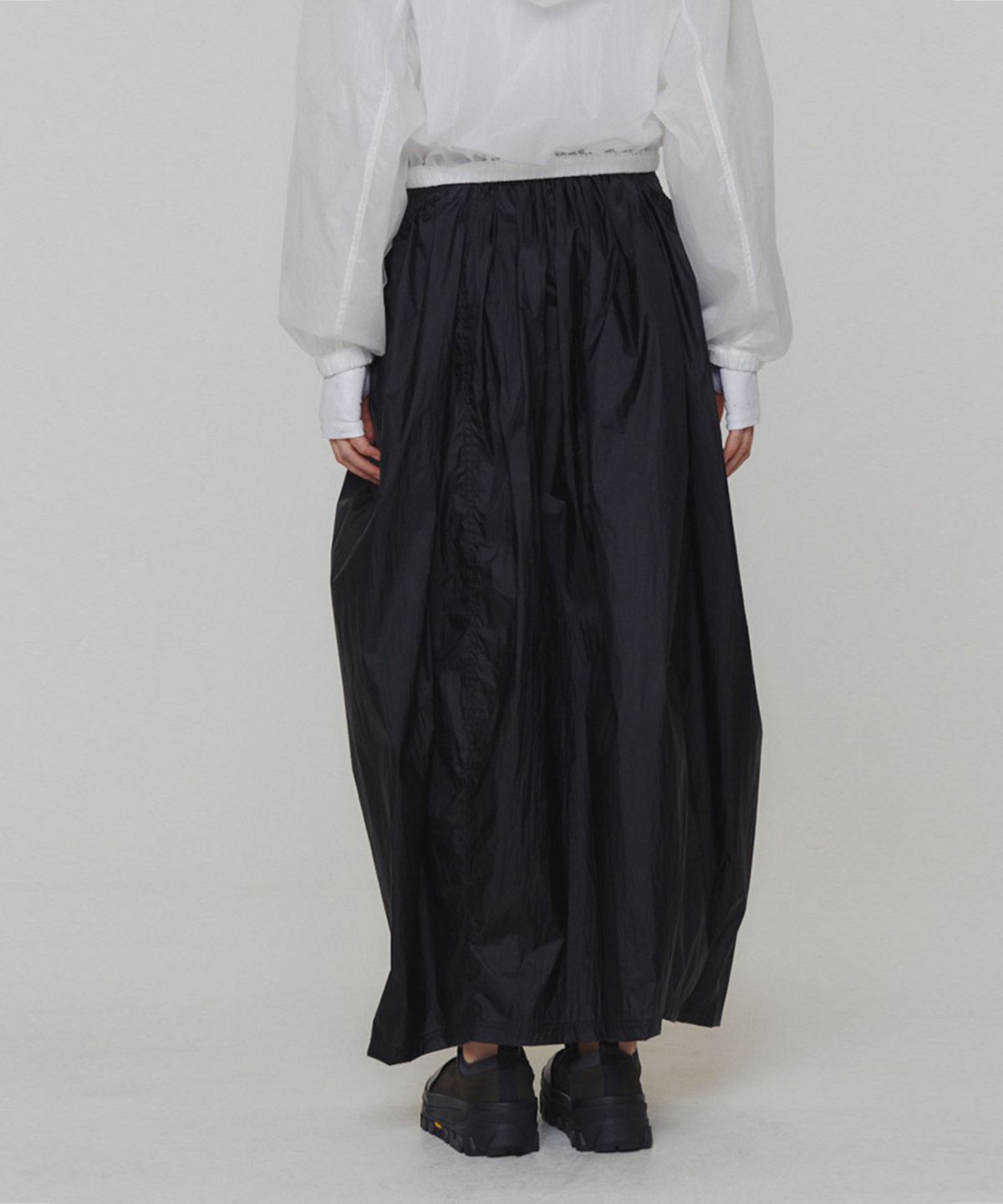 아모멘토(AMOMENTO) LAYERED SHIRRING SKIRT_BLACK