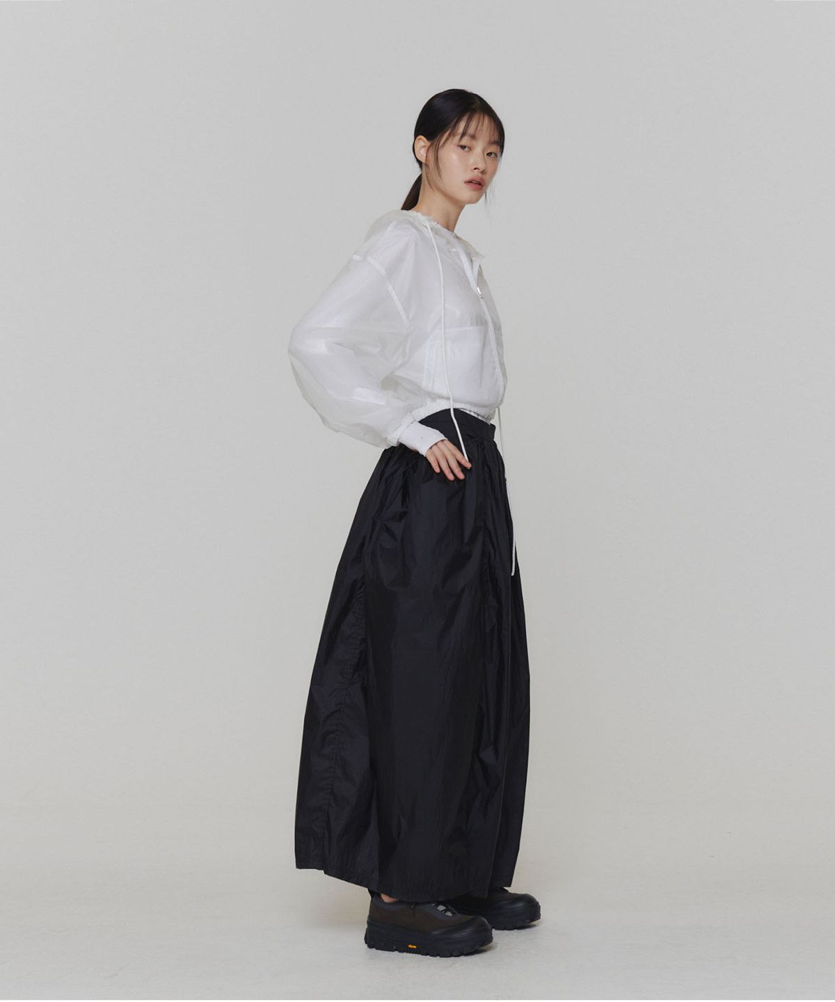 아모멘토(AMOMENTO) LAYERED SHIRRING SKIRT_BLACK