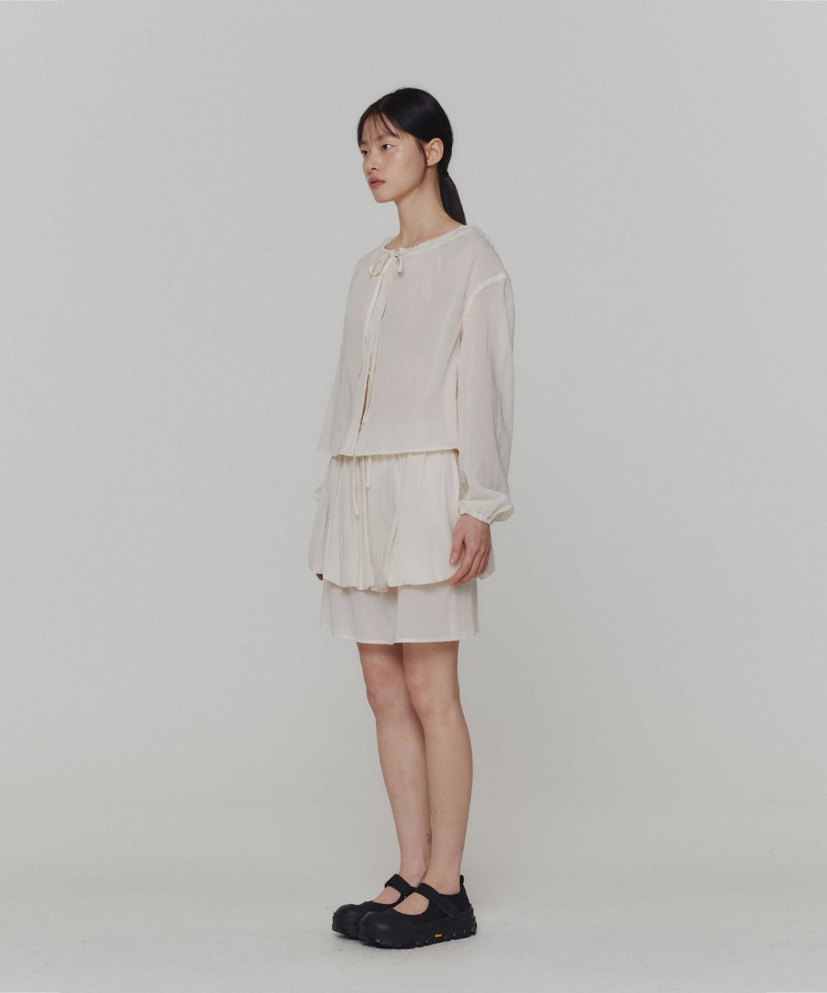 아모멘토(AMOMENTO) SHEER LAYERED SKIRT_IVORY